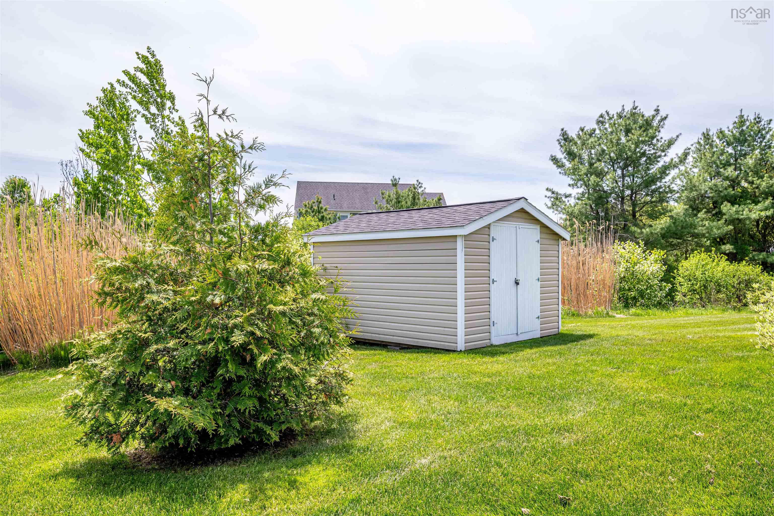 $819,900.00: 6 Cooperage Lane, Port Williams
