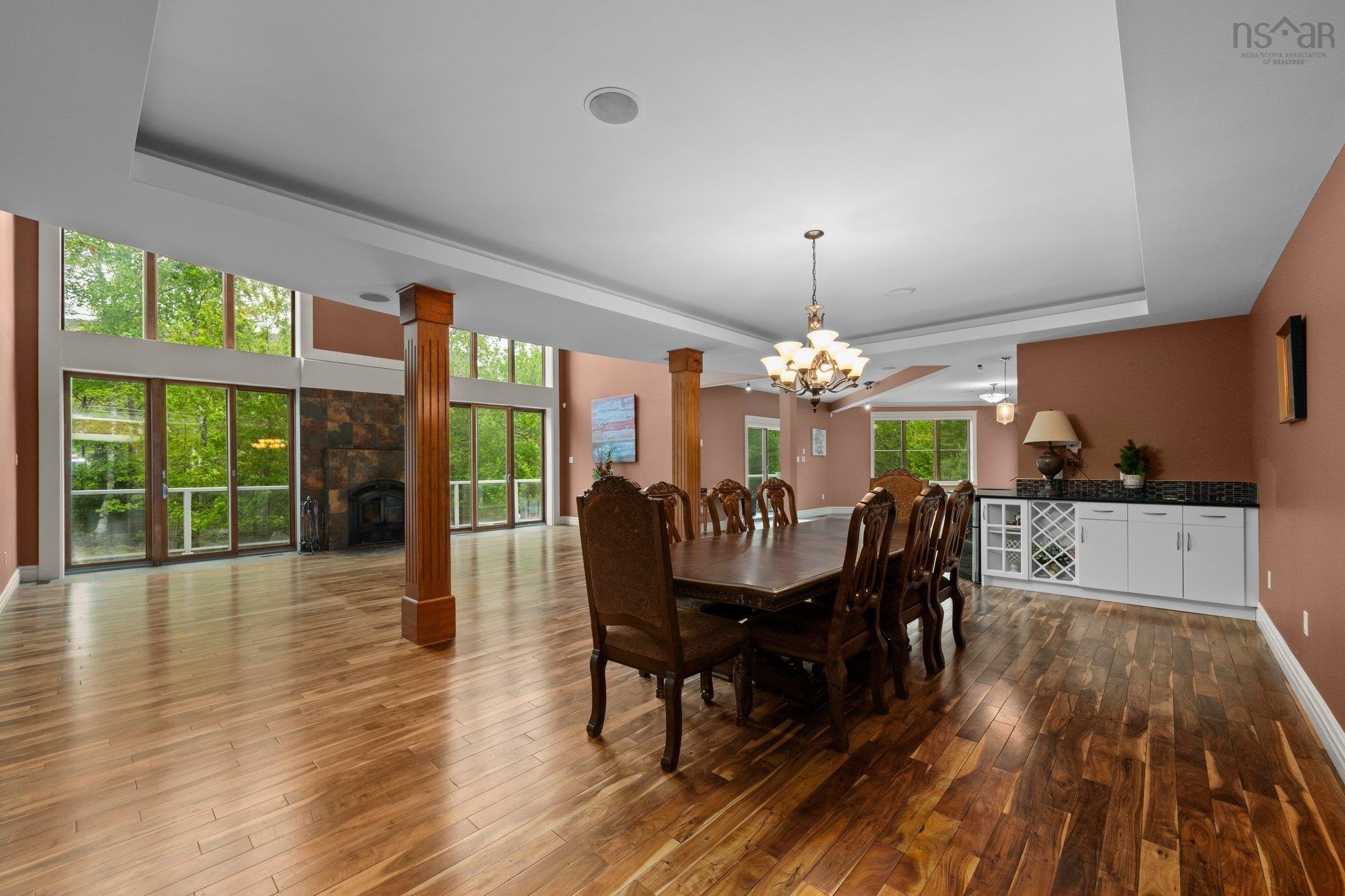 $1,749,900.00: 72 Worthington Place, Bedford
