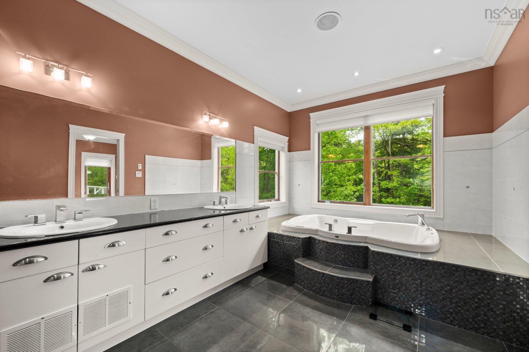 $1,749,900.00: 72 Worthington Place, Bedford
