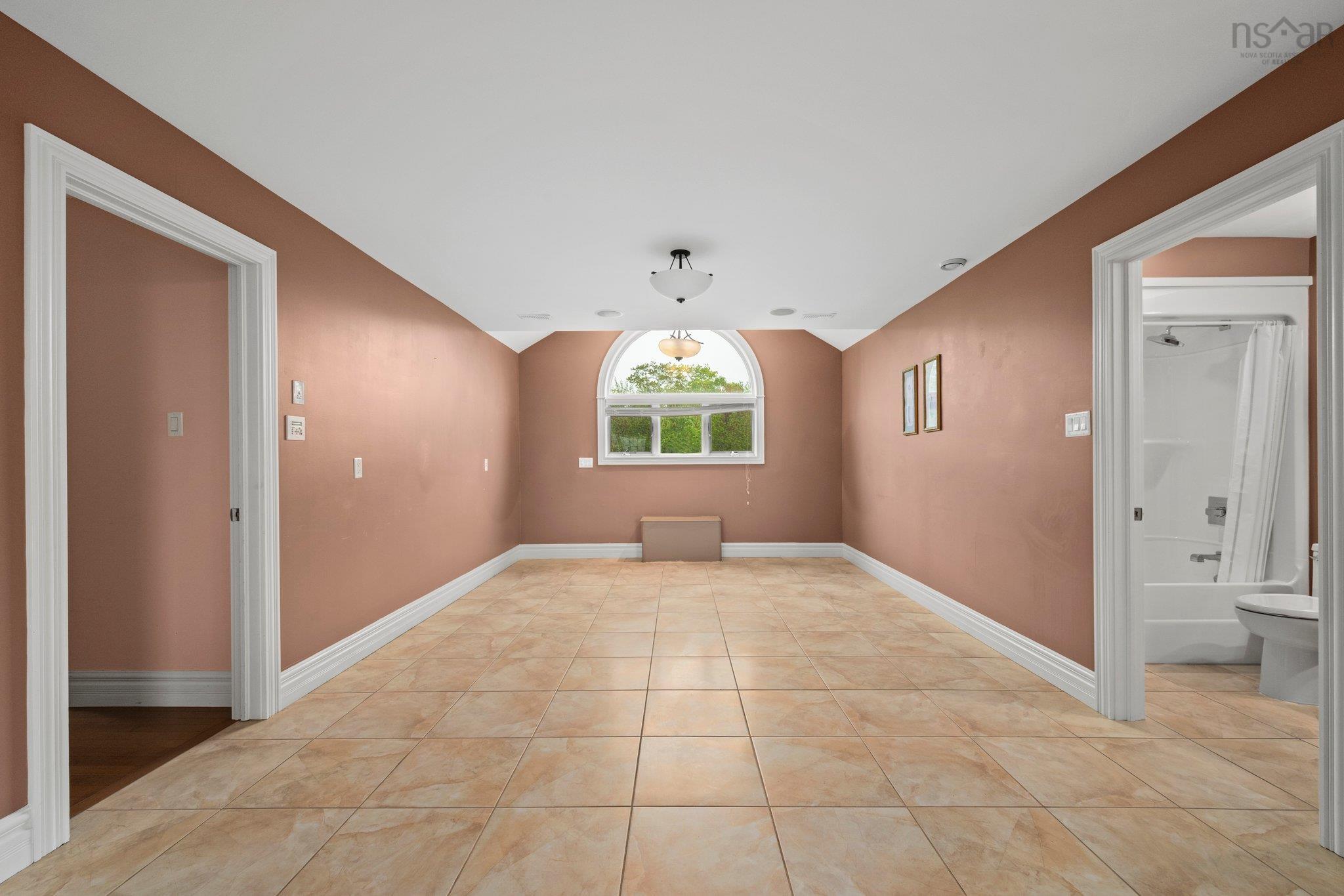 $1,749,900.00: 72 Worthington Place, Bedford