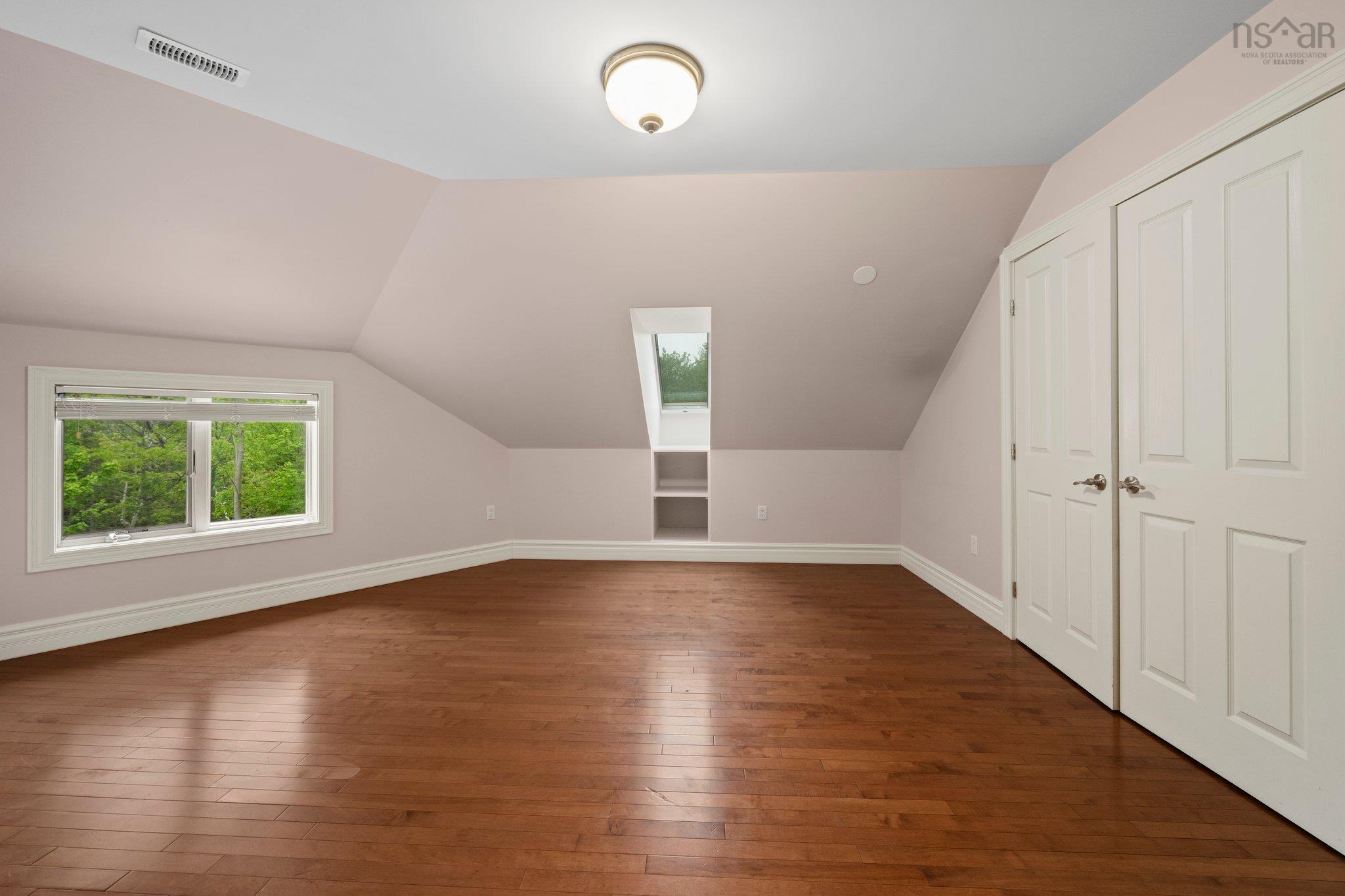 $1,749,900.00: 72 Worthington Place, Bedford