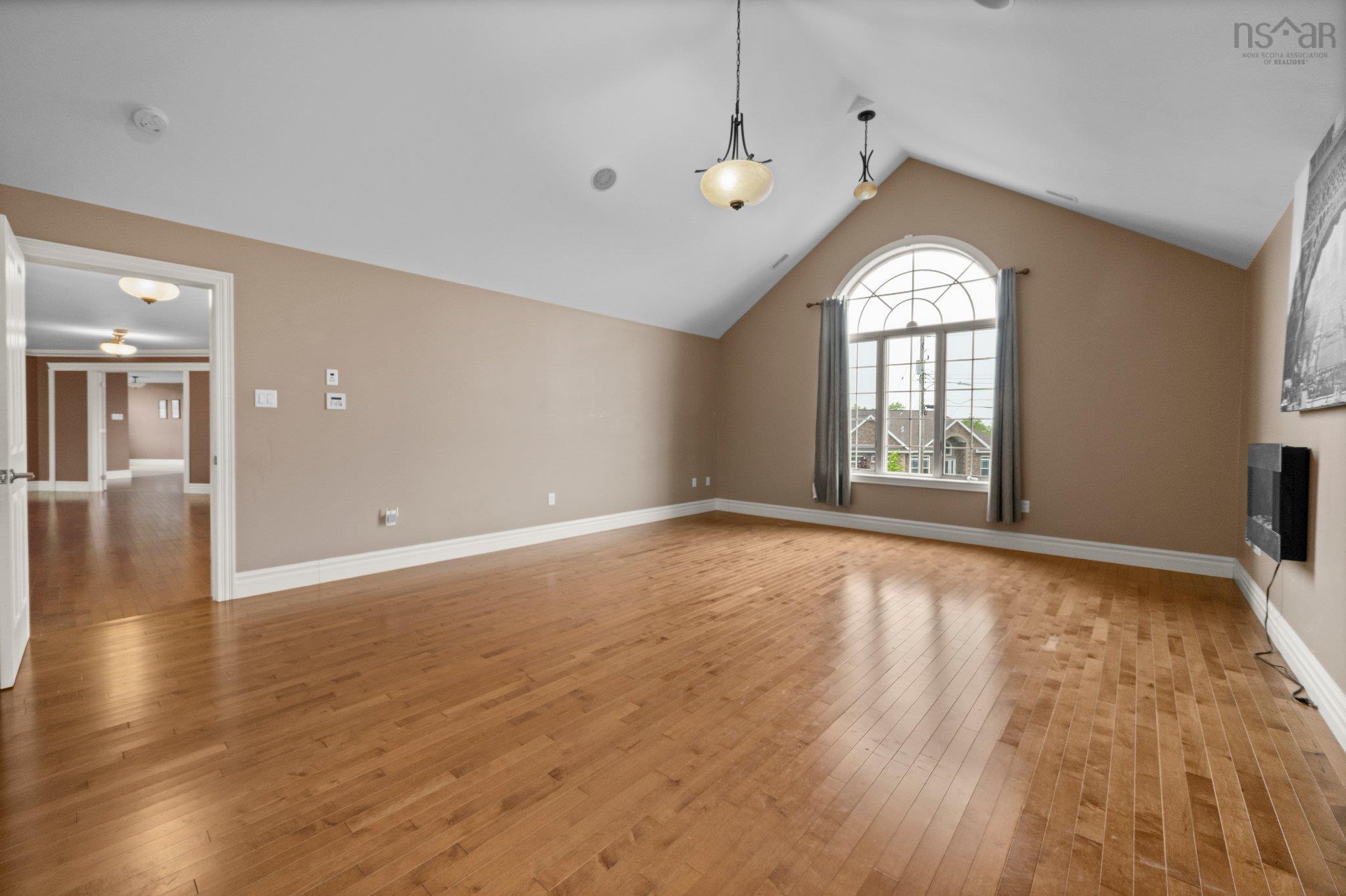 $1,749,900.00: 72 Worthington Place, Bedford