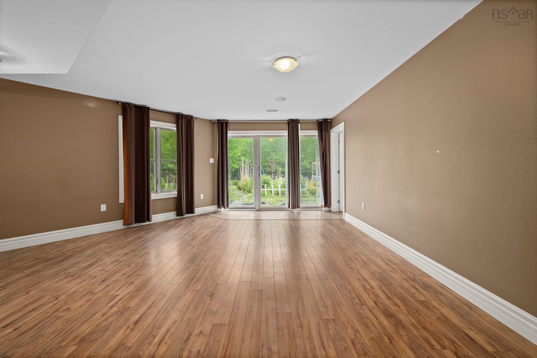 $1,749,900.00: 72 Worthington Place, Bedford