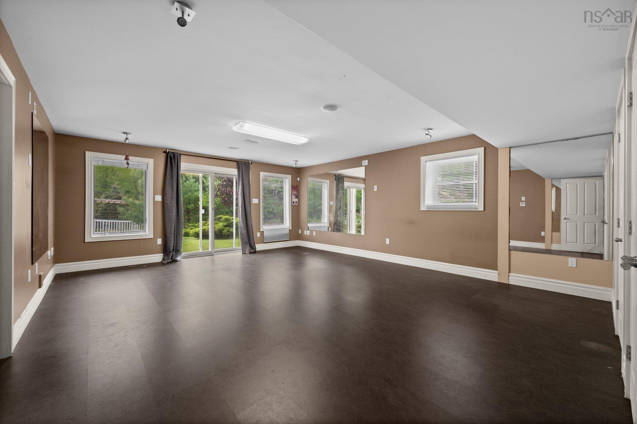 $1,749,900.00: 72 Worthington Place, Bedford