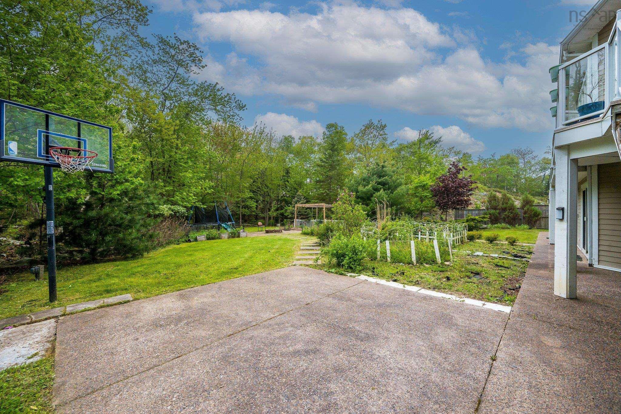 $1,749,900.00: 72 Worthington Place, Bedford