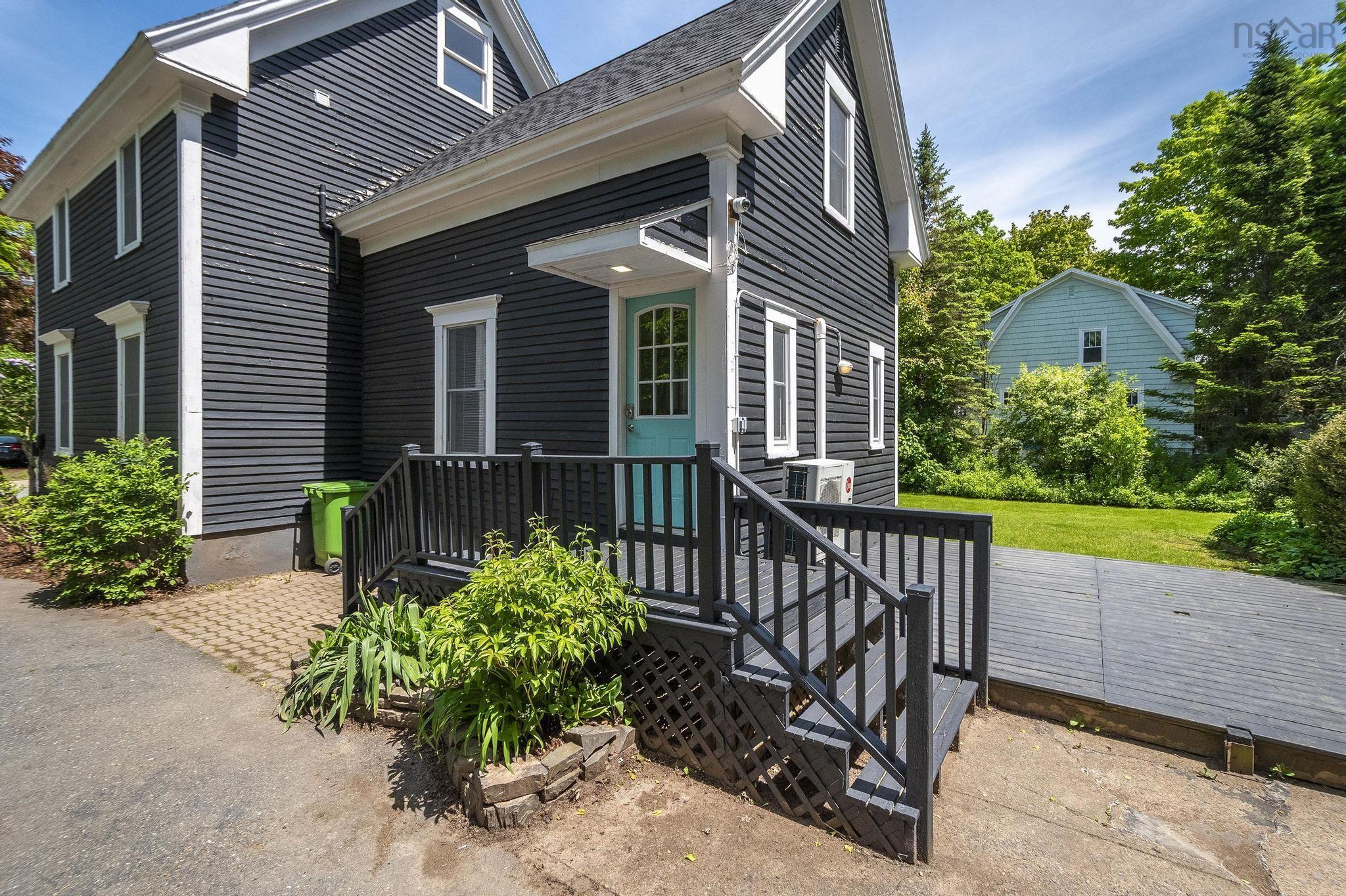 $429,900.00: 40 Crescent Avenue, Kentville