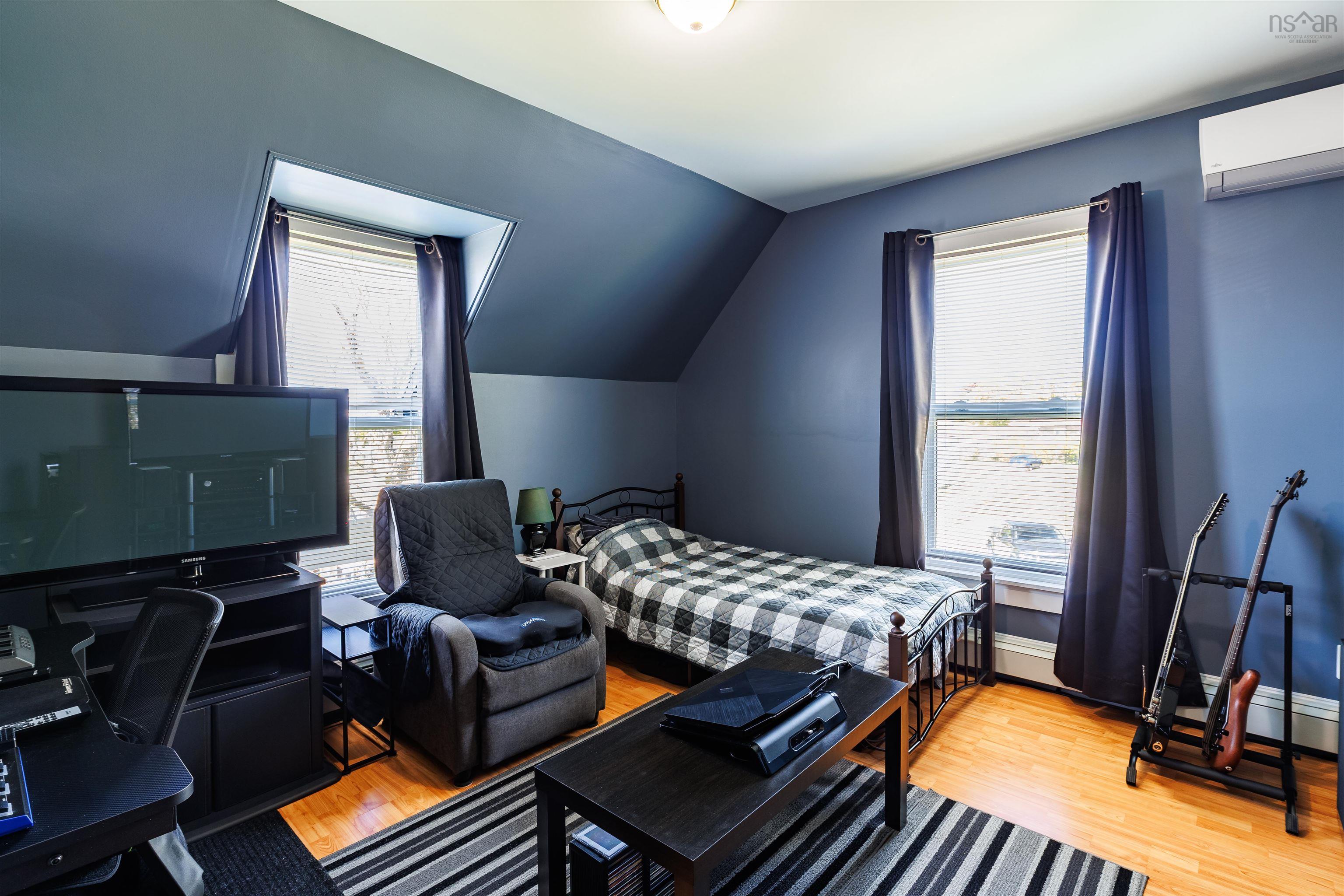 $425,000.00: 26 King Street, Yarmouth
