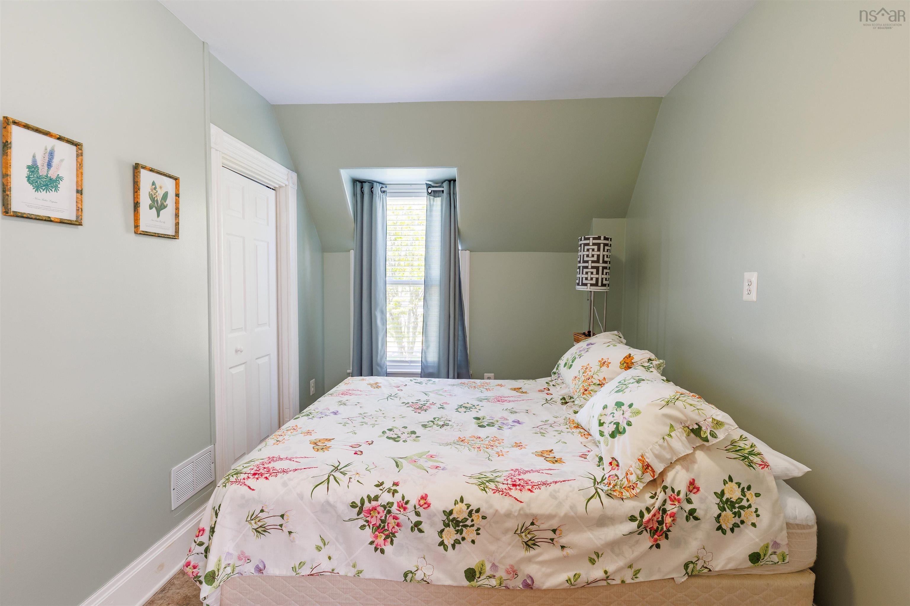 $425,000.00: 26 King Street, Yarmouth