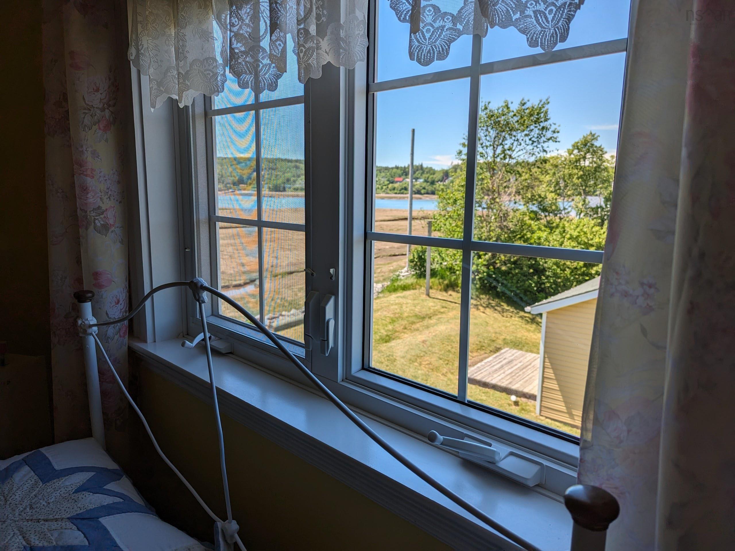 $389,900.00: 394 Pier Road, Parrsboro