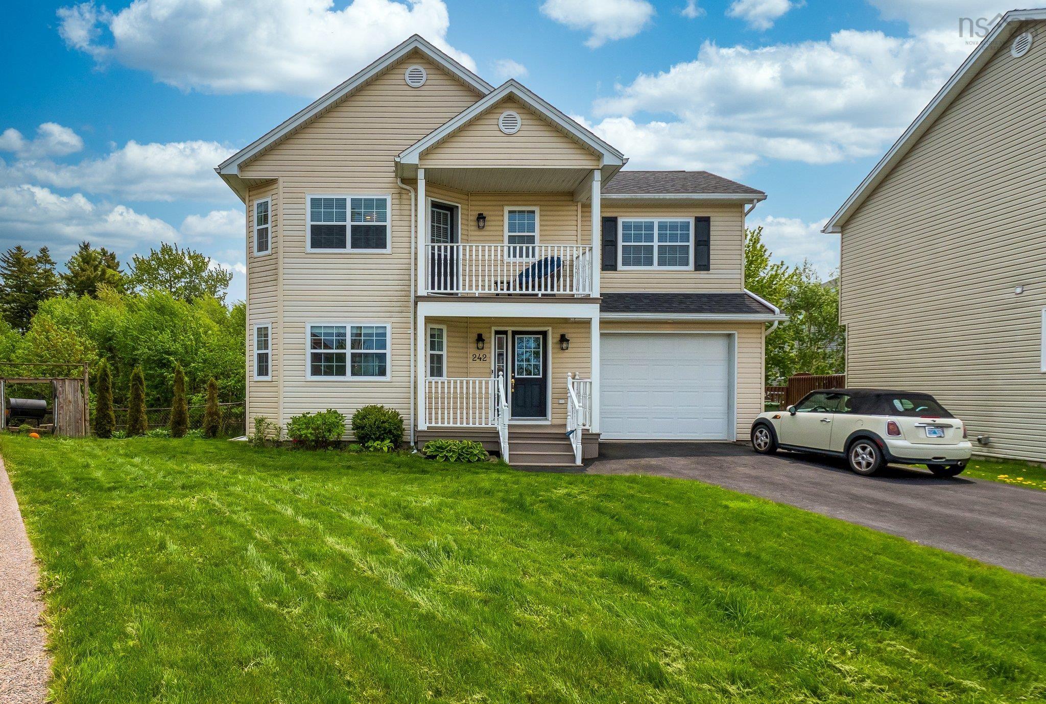 $689,900.00: 242 Stanfield Avenue, Dartmouth
