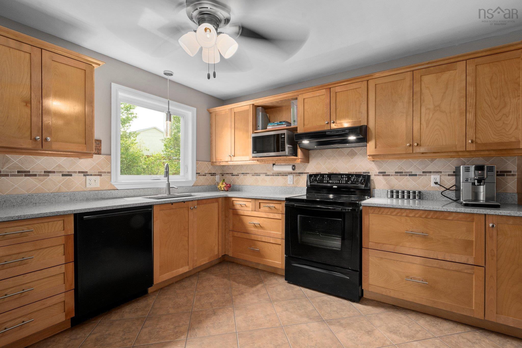 $689,900.00: 242 Stanfield Avenue, Dartmouth