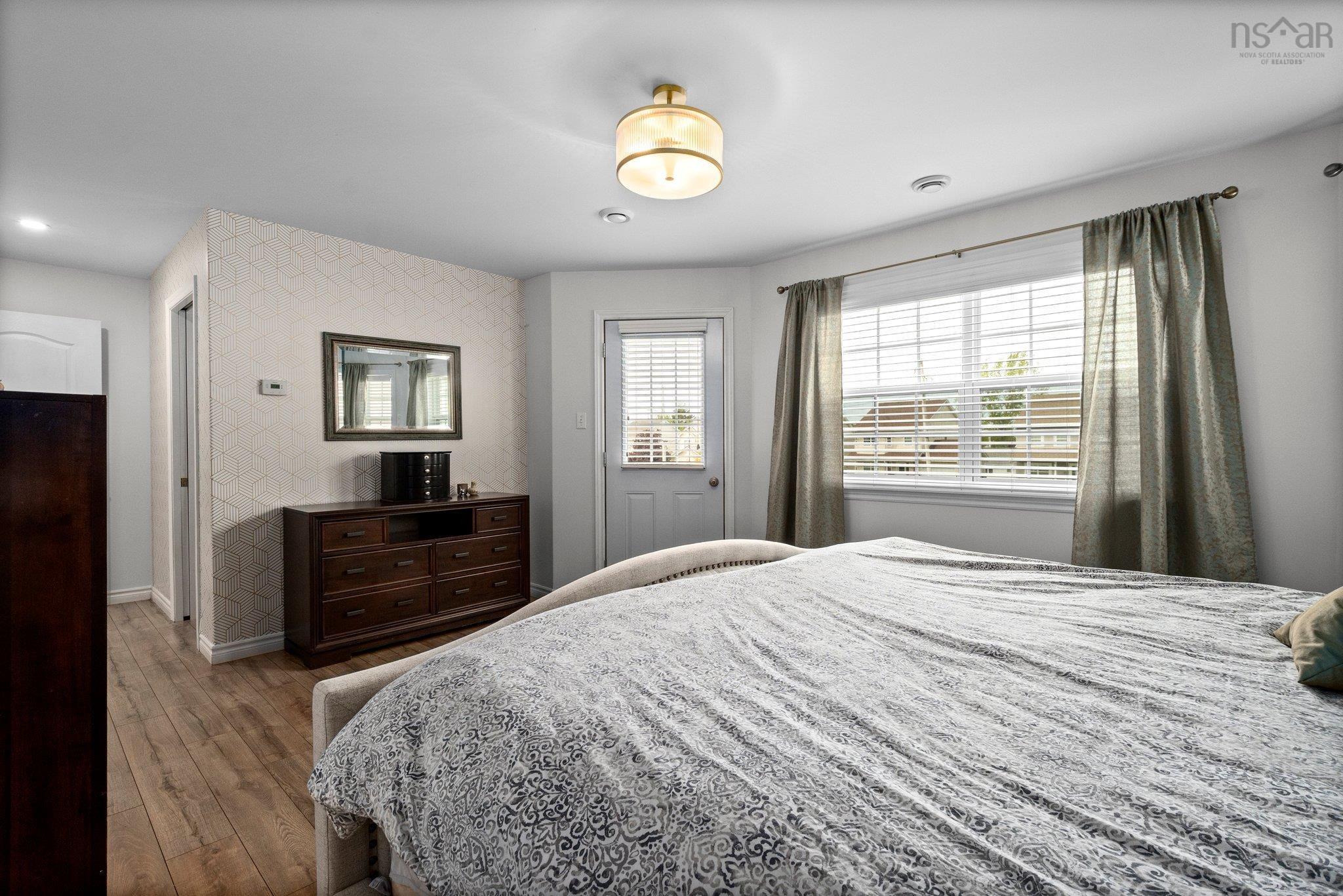 $689,900.00: 242 Stanfield Avenue, Dartmouth