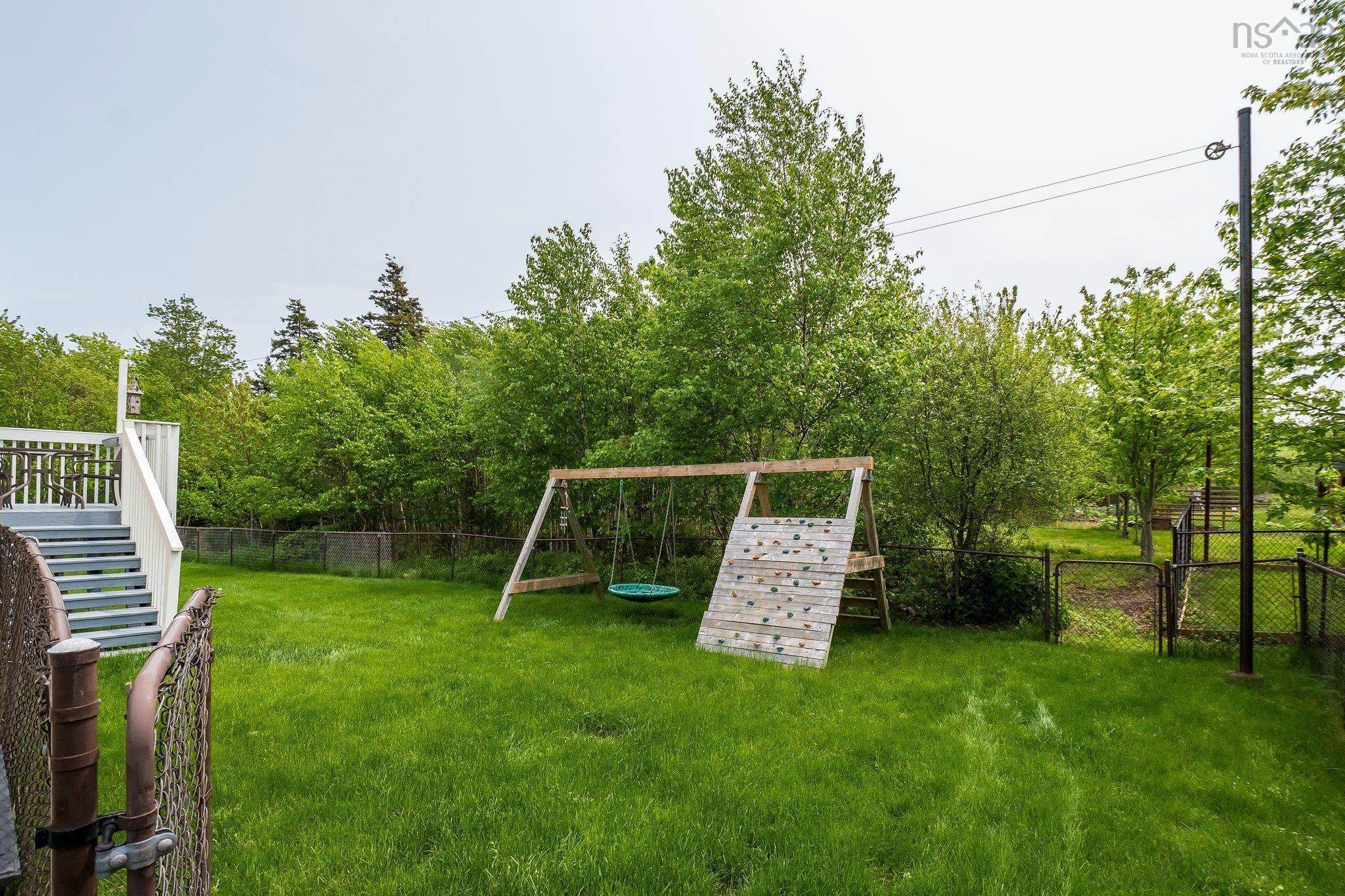 $689,900.00: 242 Stanfield Avenue, Dartmouth