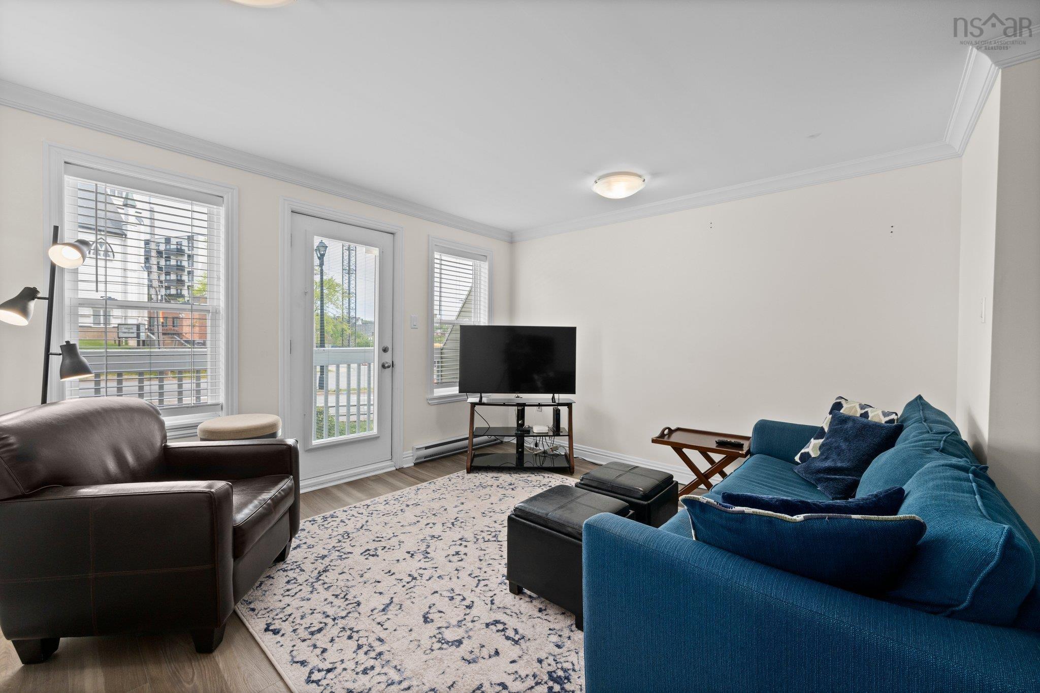 $339,900.00: 201 52 Irishtown Road, Dartmouth