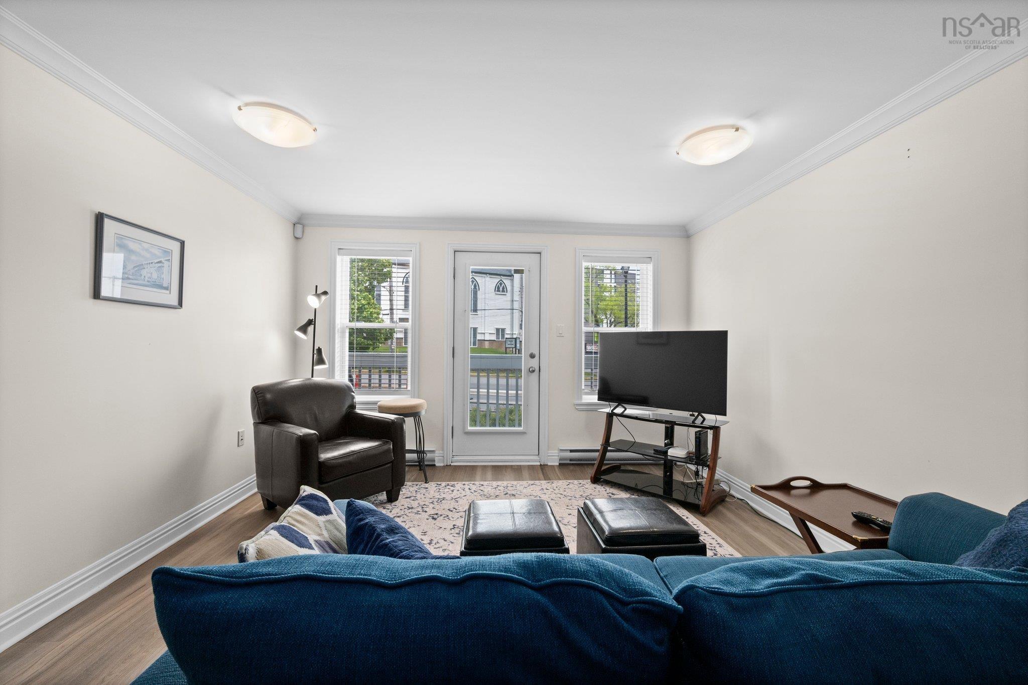 $339,900.00: 201 52 Irishtown Road, Dartmouth