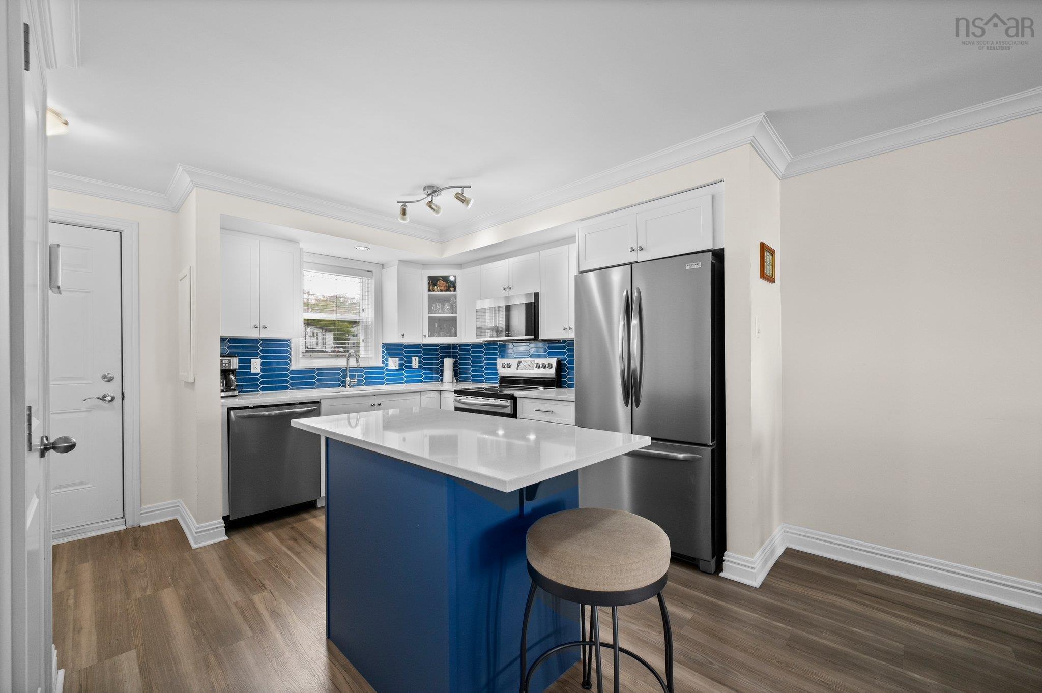 $339,900.00: 201 52 Irishtown Road, Dartmouth