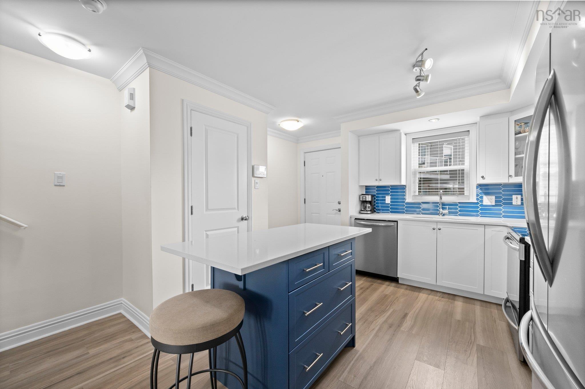 $339,900.00: 201 52 Irishtown Road, Dartmouth