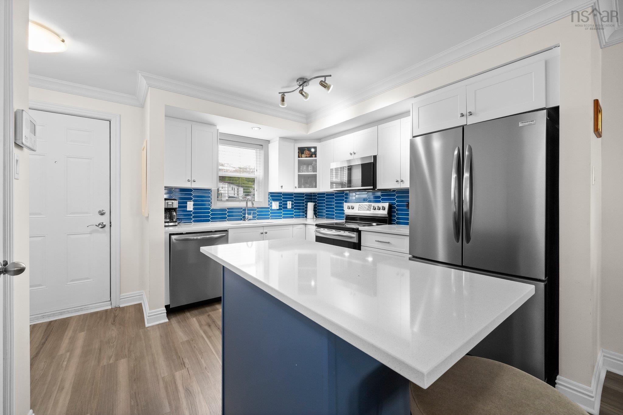 $339,900.00: 201 52 Irishtown Road, Dartmouth