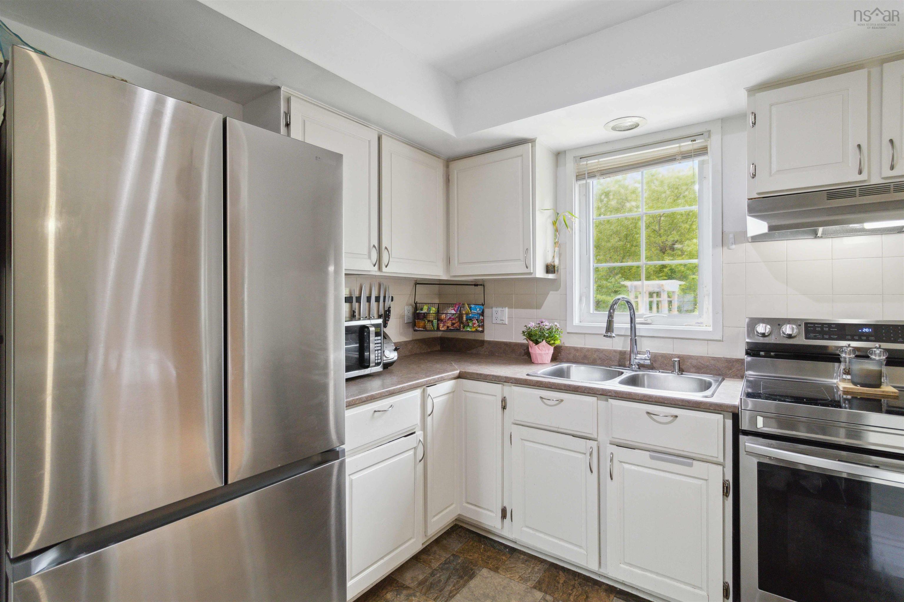 $399,900.00: 264 Flying Cloud Drive, Cole Harbour