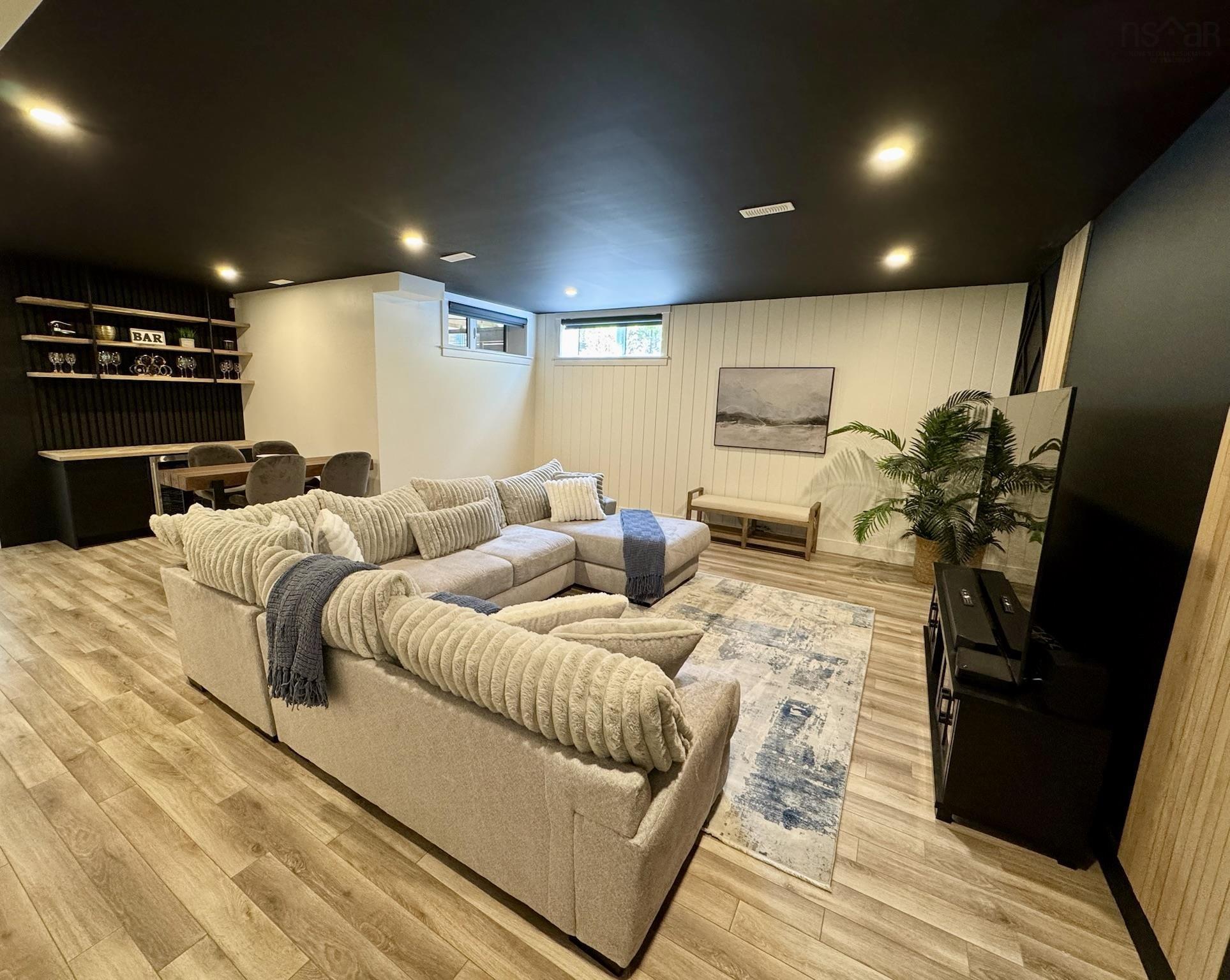 $1,598,800.00: 49 Crownridge Drive, West Bedford