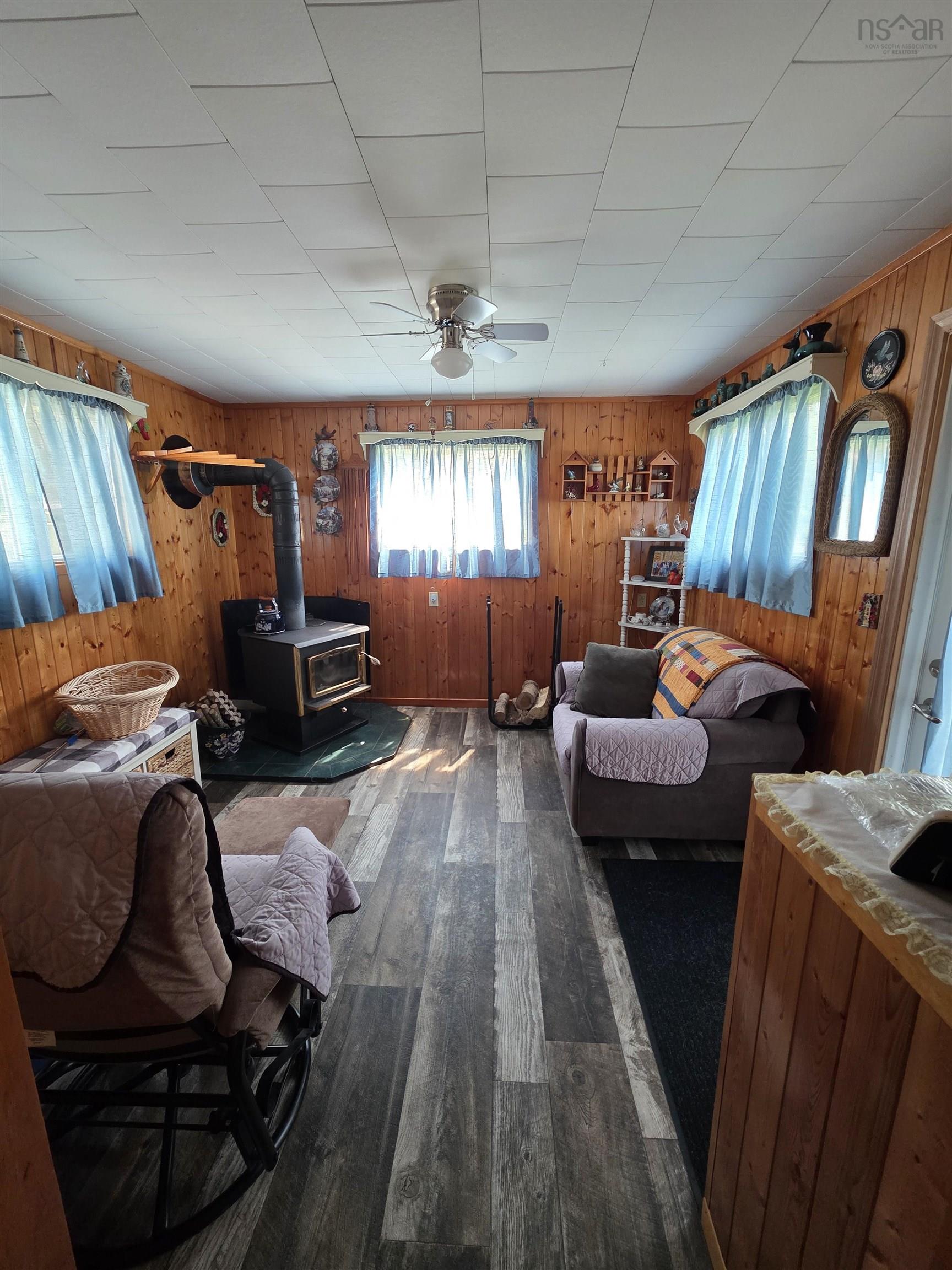 $225,000.00: 1363 Sandy Point Road, Sandy Point