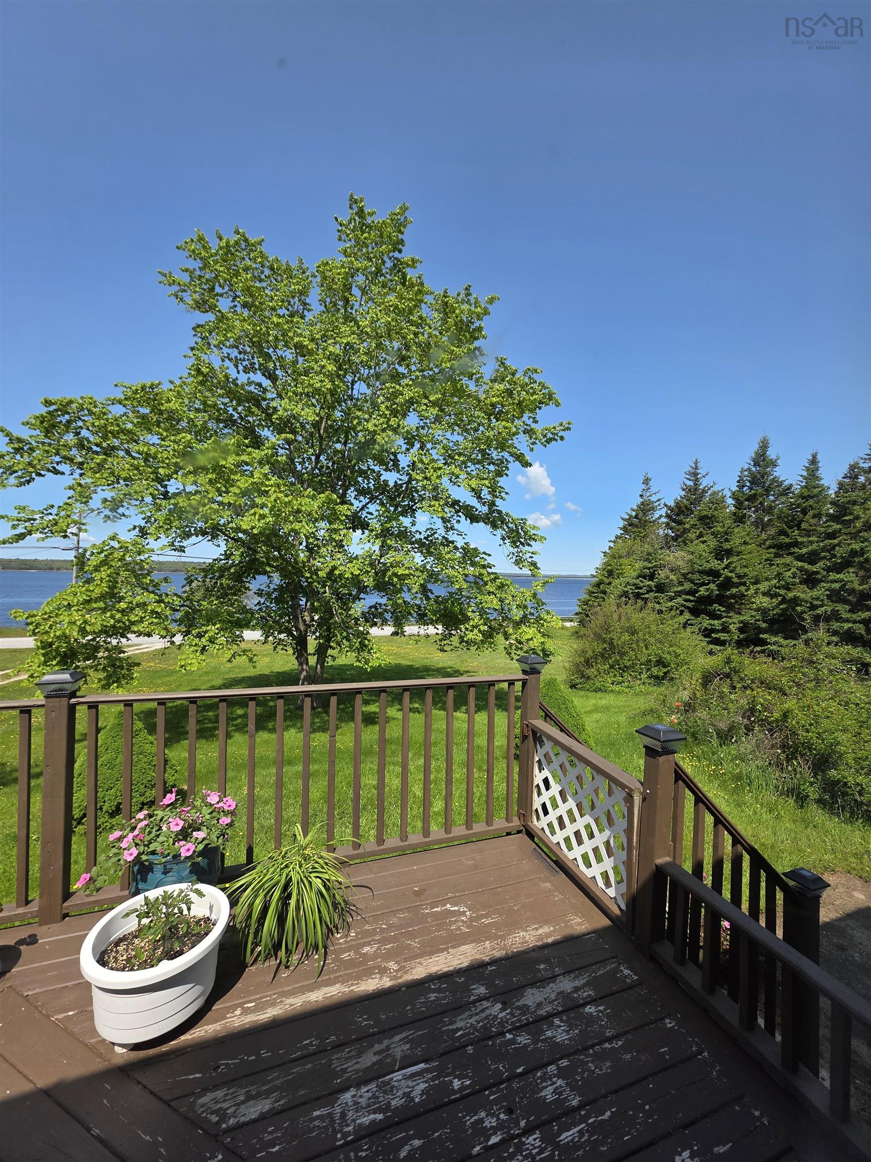 $225,000.00: 1363 Sandy Point Road, Sandy Point