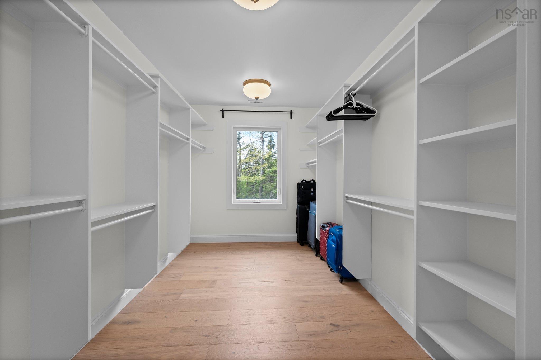 $1,529,900.00: 129 Bently Drive, Halifax