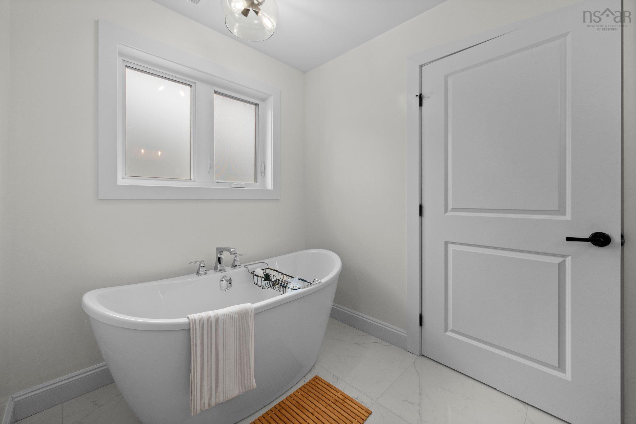 $1,529,900.00: 129 Bently Drive, Halifax