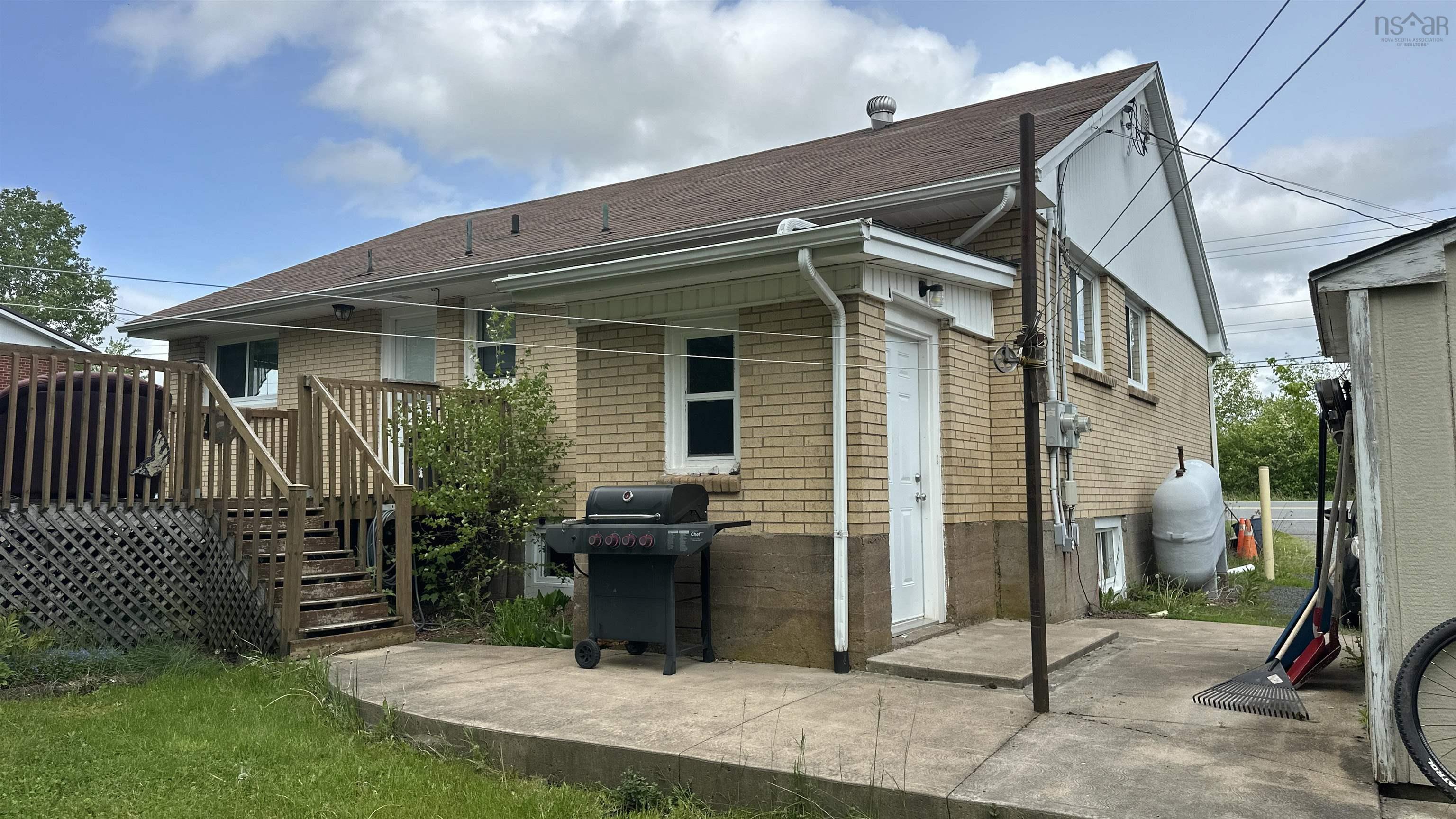 $348,000.00: 176 277 Highway, Lantz