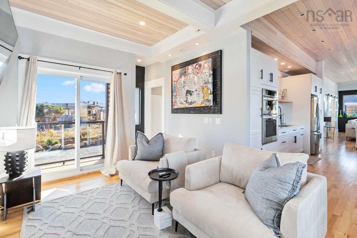 $785,000.00: 2 693 Masons Beach Road, First South