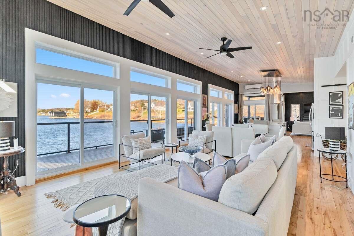 $785,000.00: 2 693 Masons Beach Road, First South