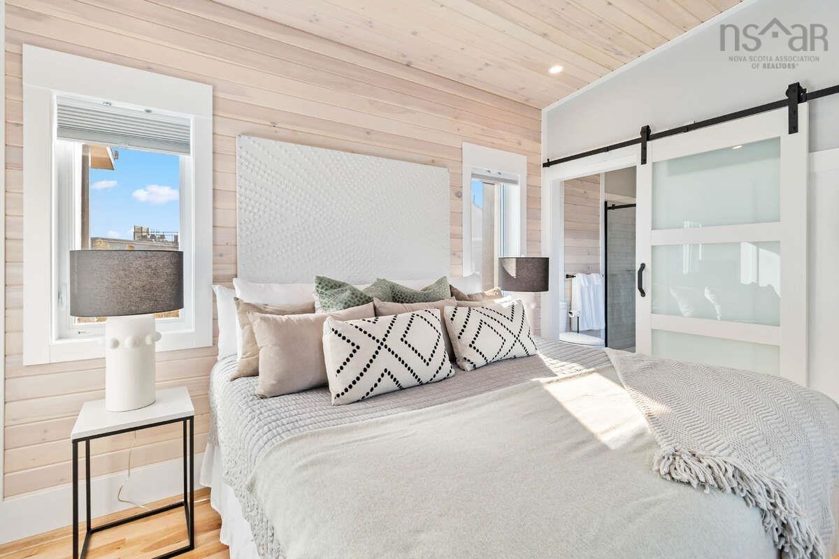 $785,000.00: 2 693 Masons Beach Road, First South