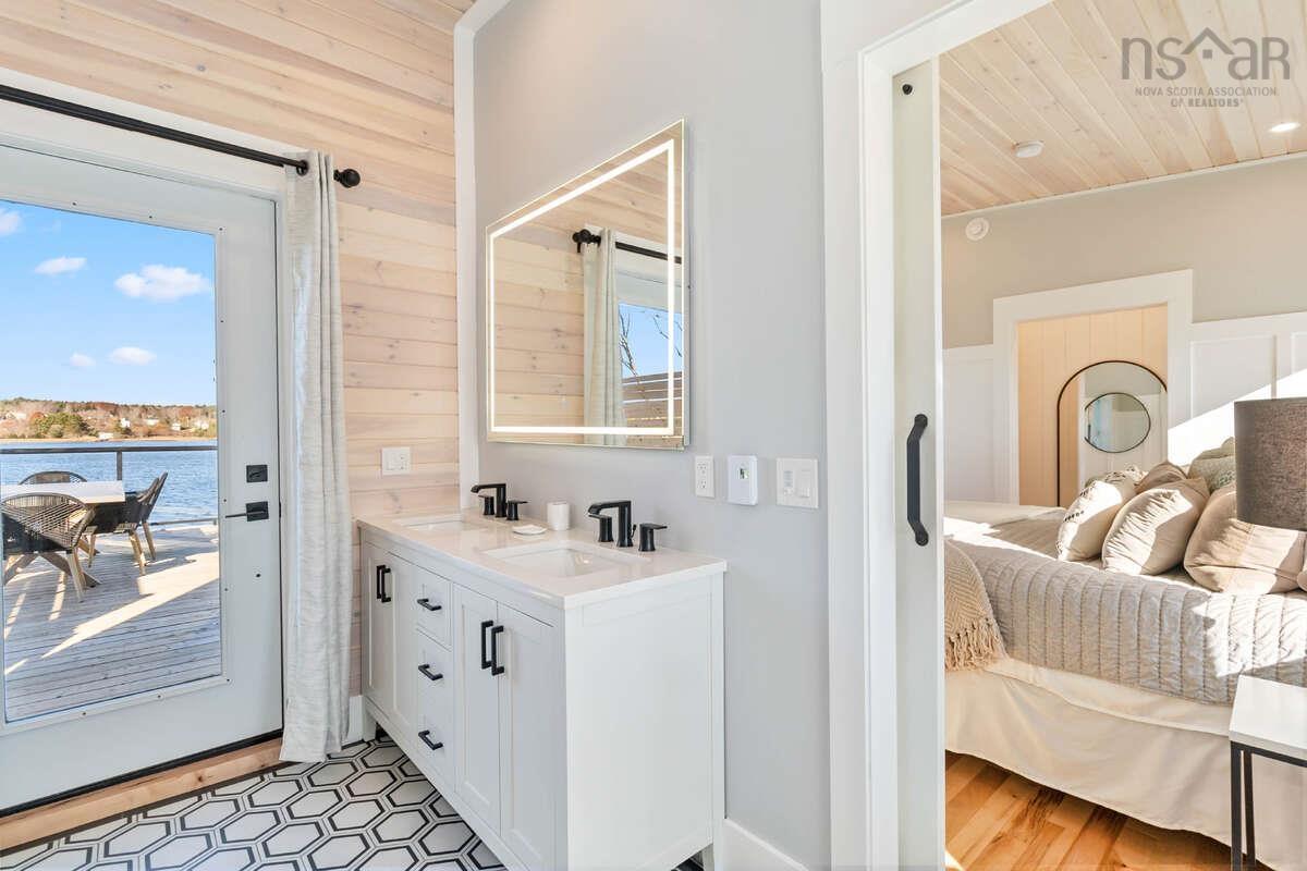 $785,000.00: 2 693 Masons Beach Road, First South