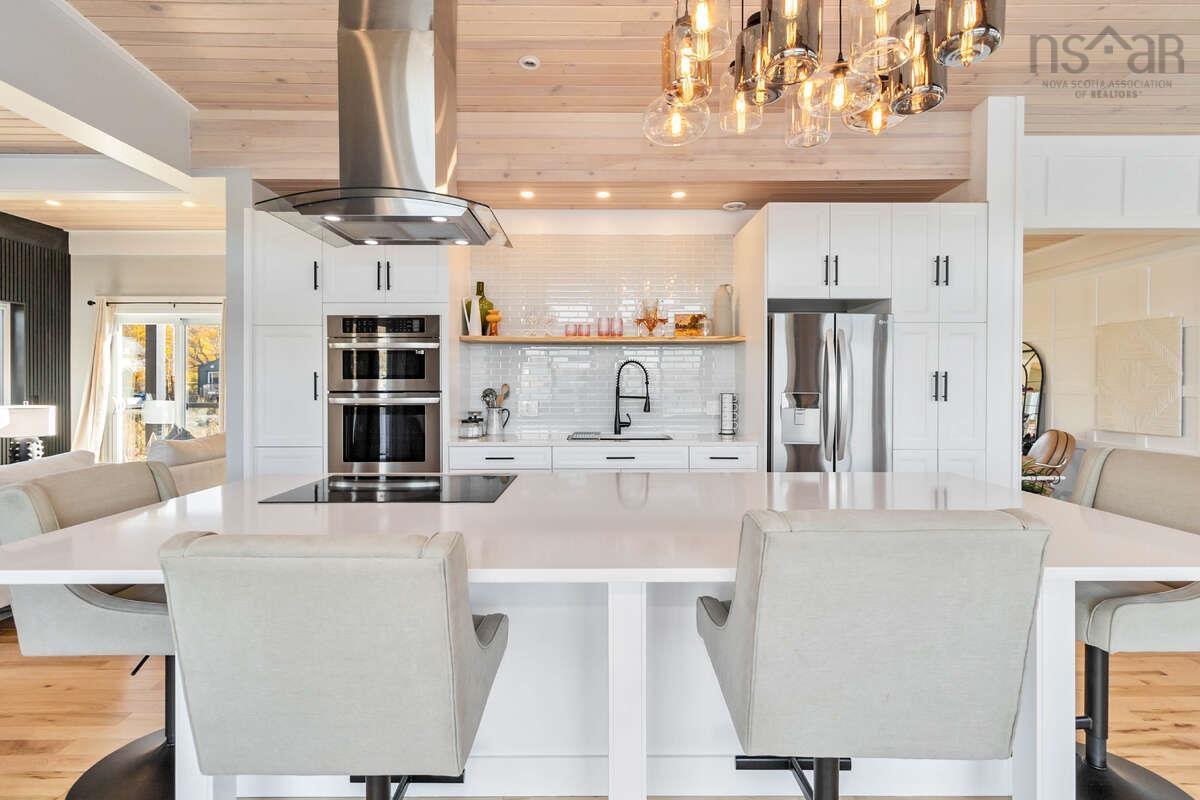 $785,000.00: 2 693 Masons Beach Road, First South