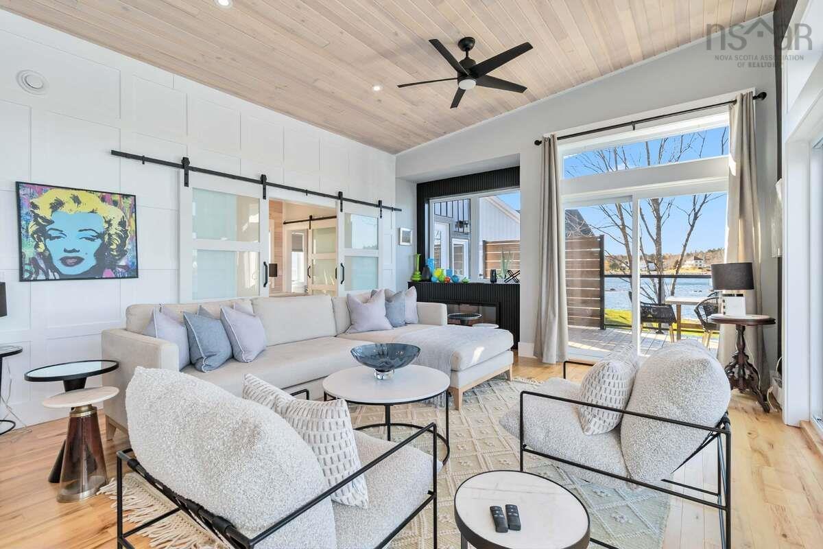 $785,000.00: 2 693 Masons Beach Road, First South