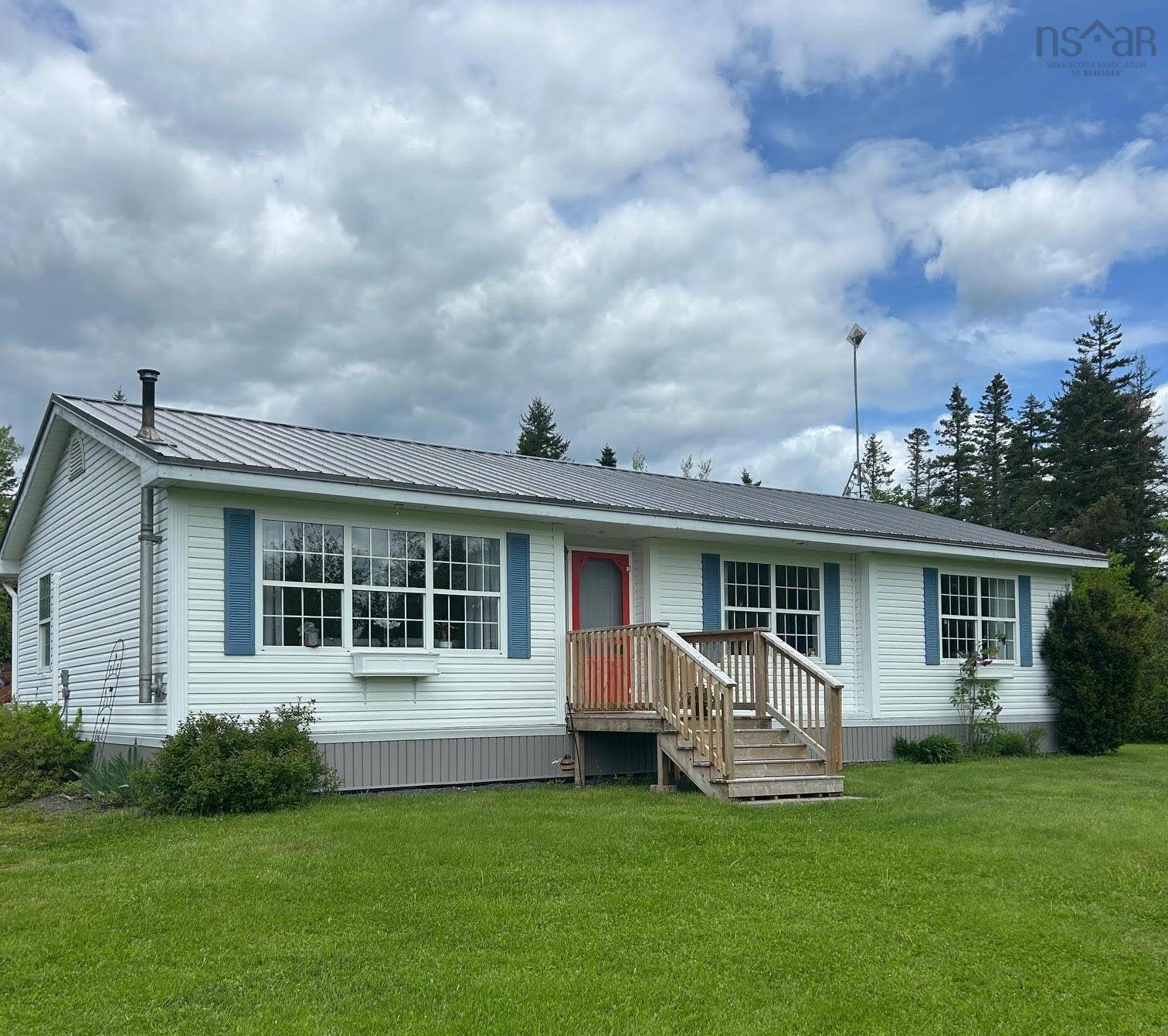 $249,900.00: 111 MacKay Road, Millbrook