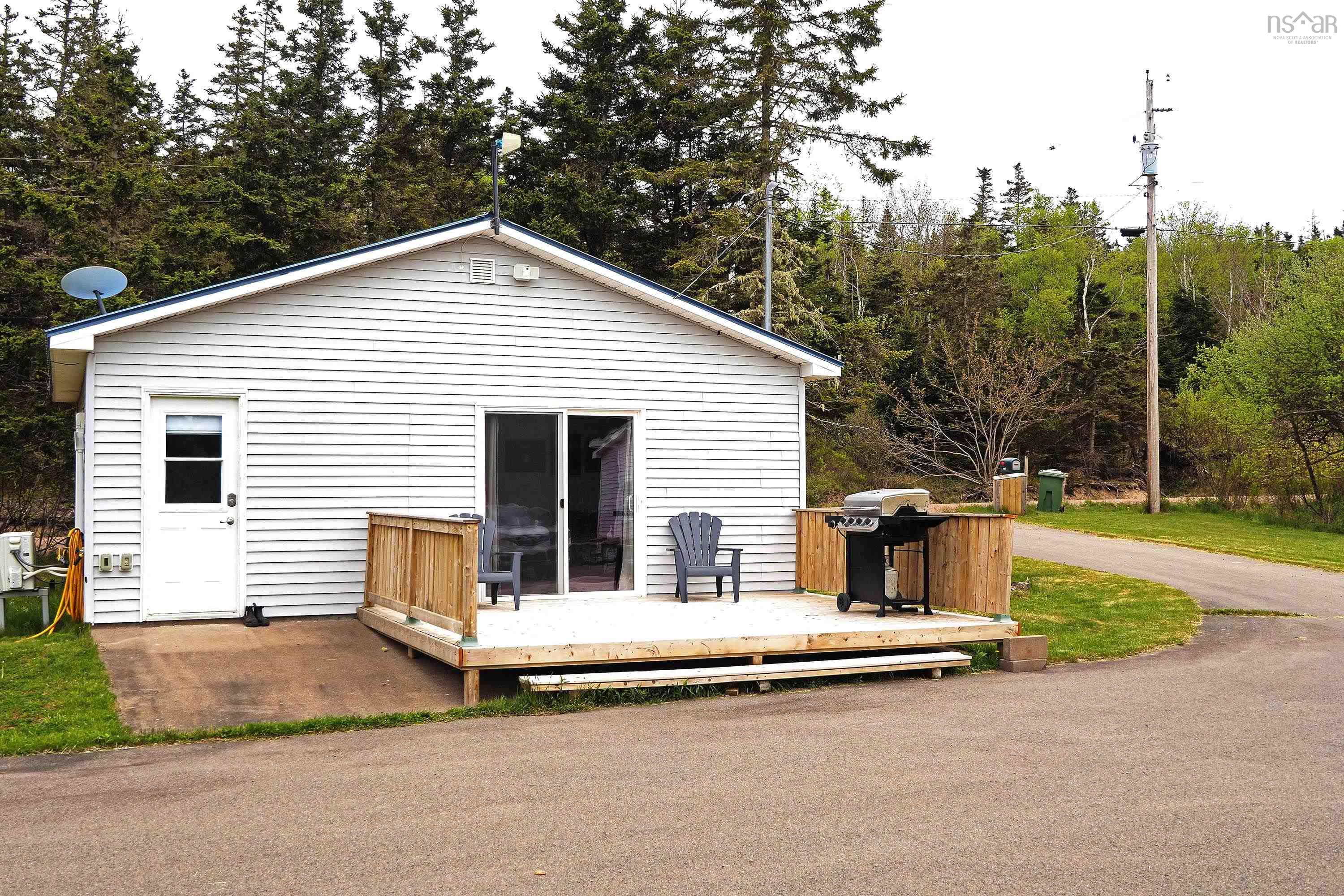 $165,900.00: 1168 West Bay Road, West Bay