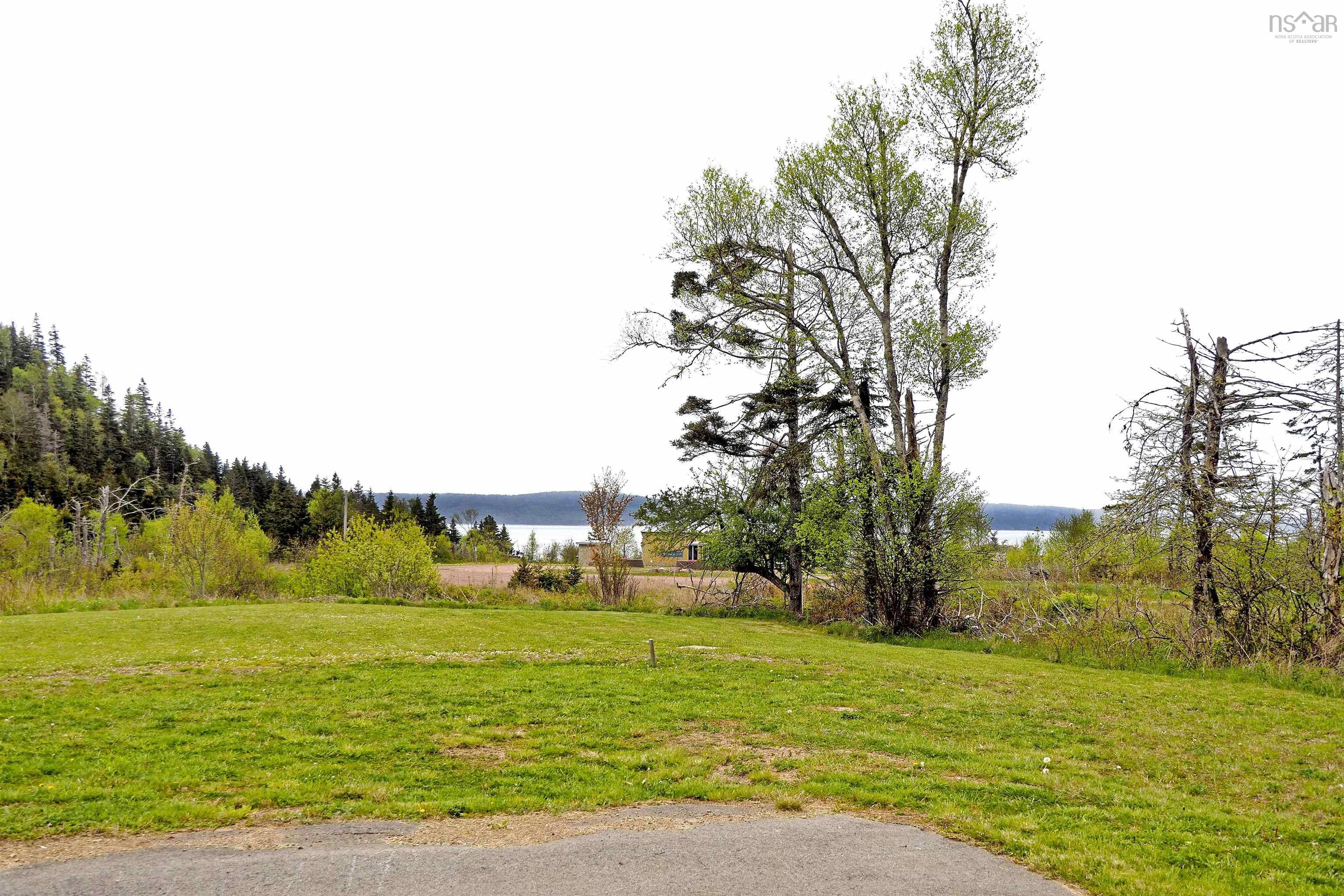 $165,900.00: 1168 West Bay Road, West Bay
