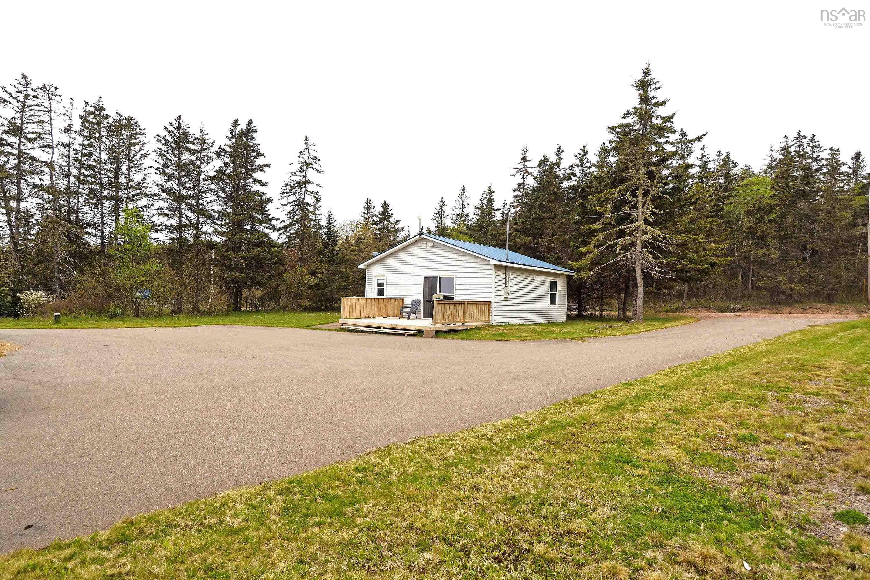 $165,900.00: 1168 West Bay Road, West Bay