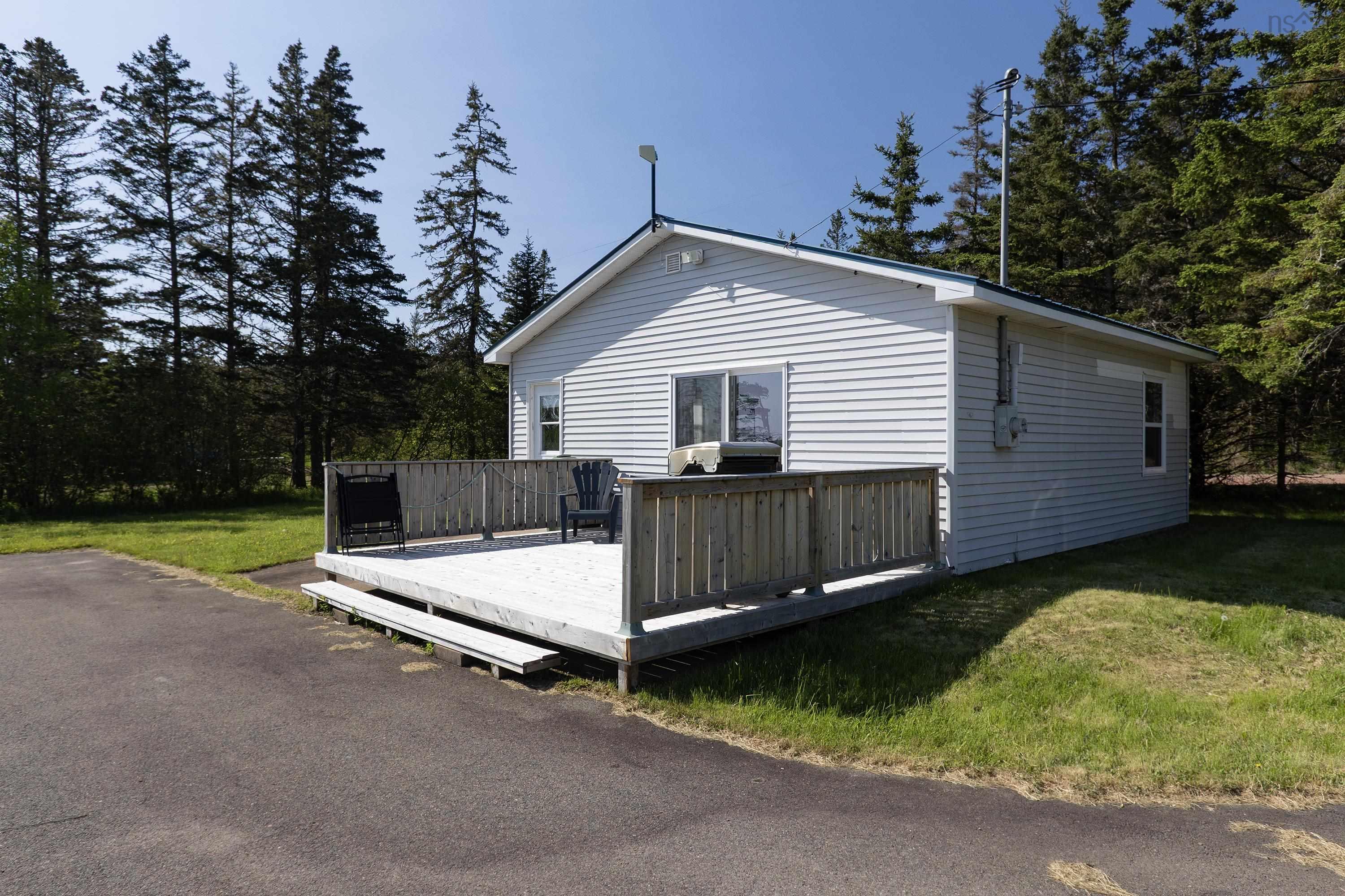 $165,900.00: 1168 West Bay Road, West Bay