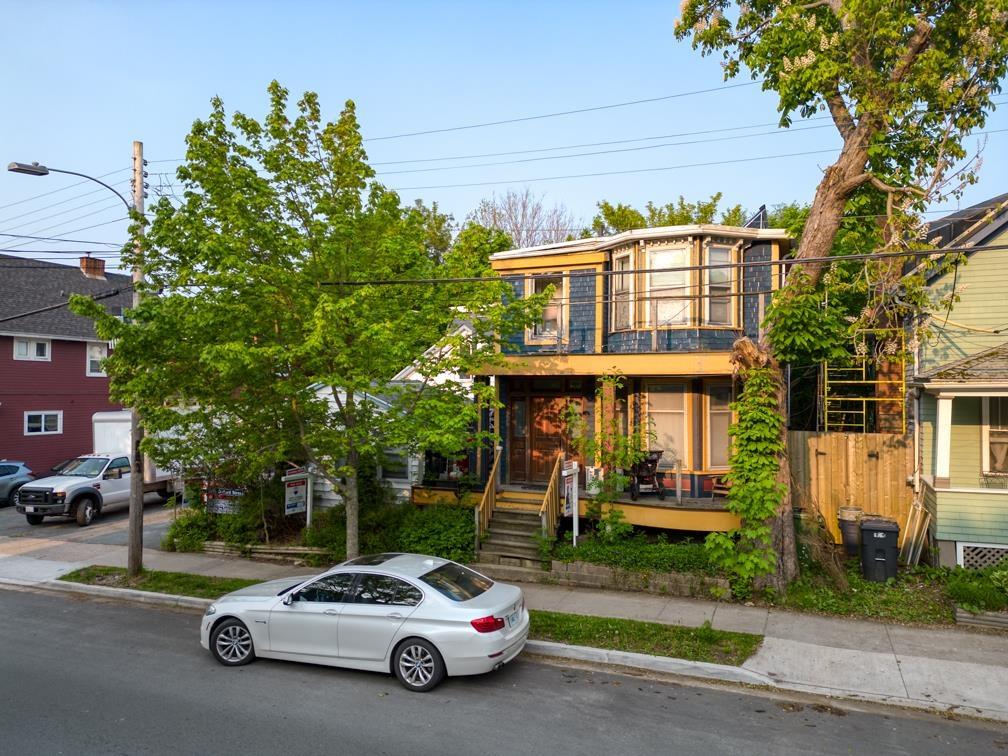 2070/2072 Oxford Street, Halifax, NS (MLS 202513600)