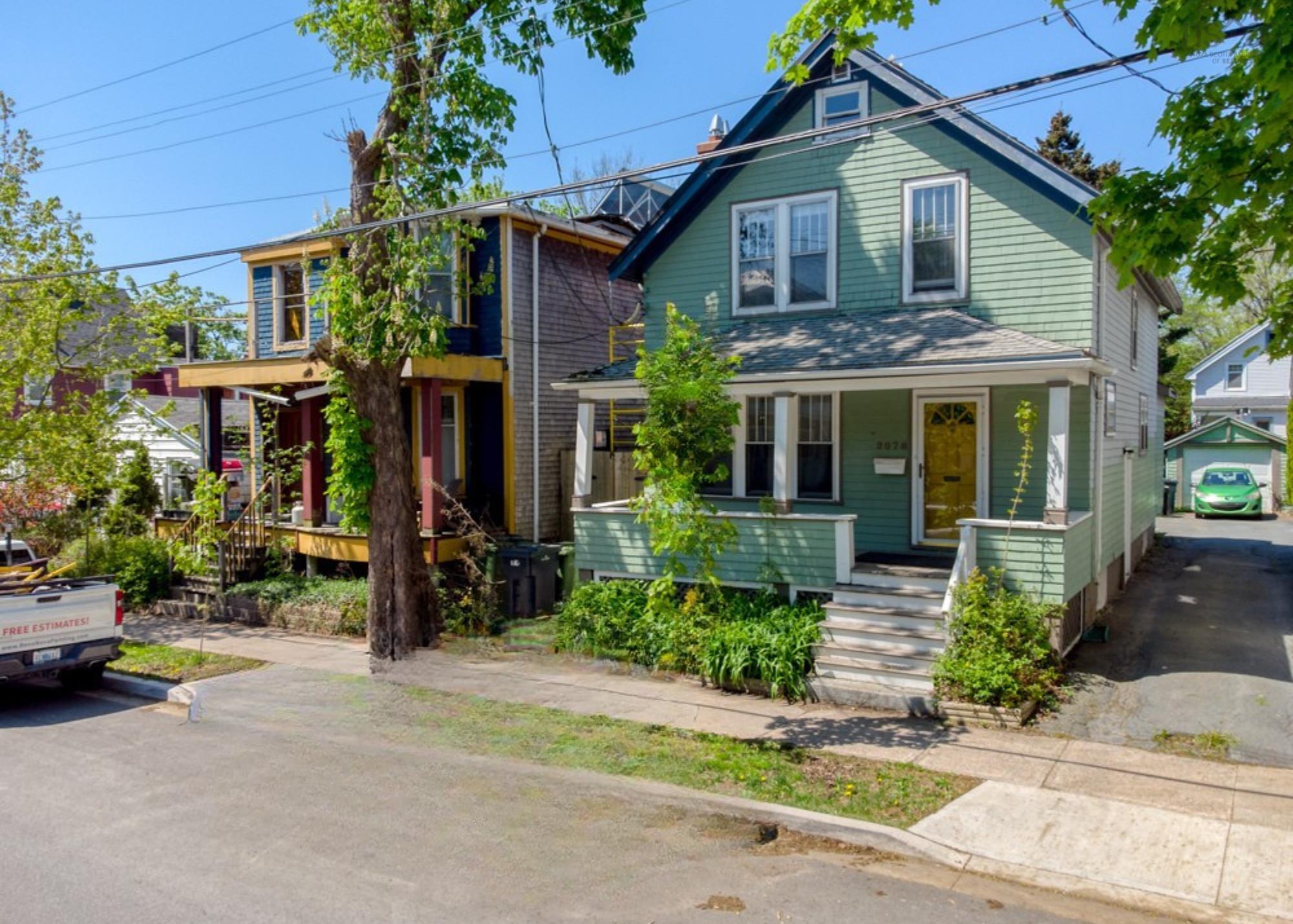 $879,000.00: 2078 Oxford Street, Halifax Regional Municipality