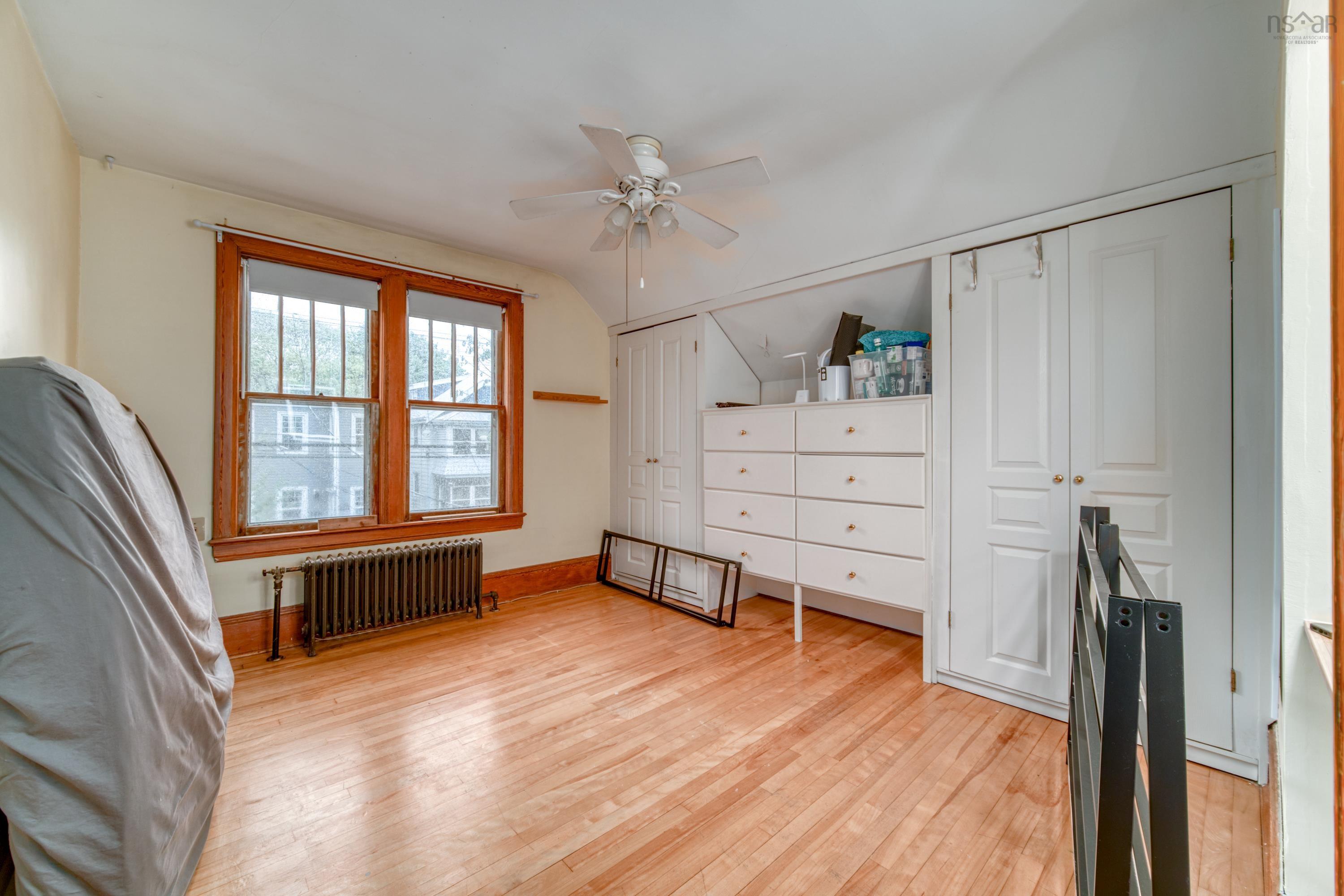 $879,000.00: 2078 Oxford Street, Halifax Regional Municipality