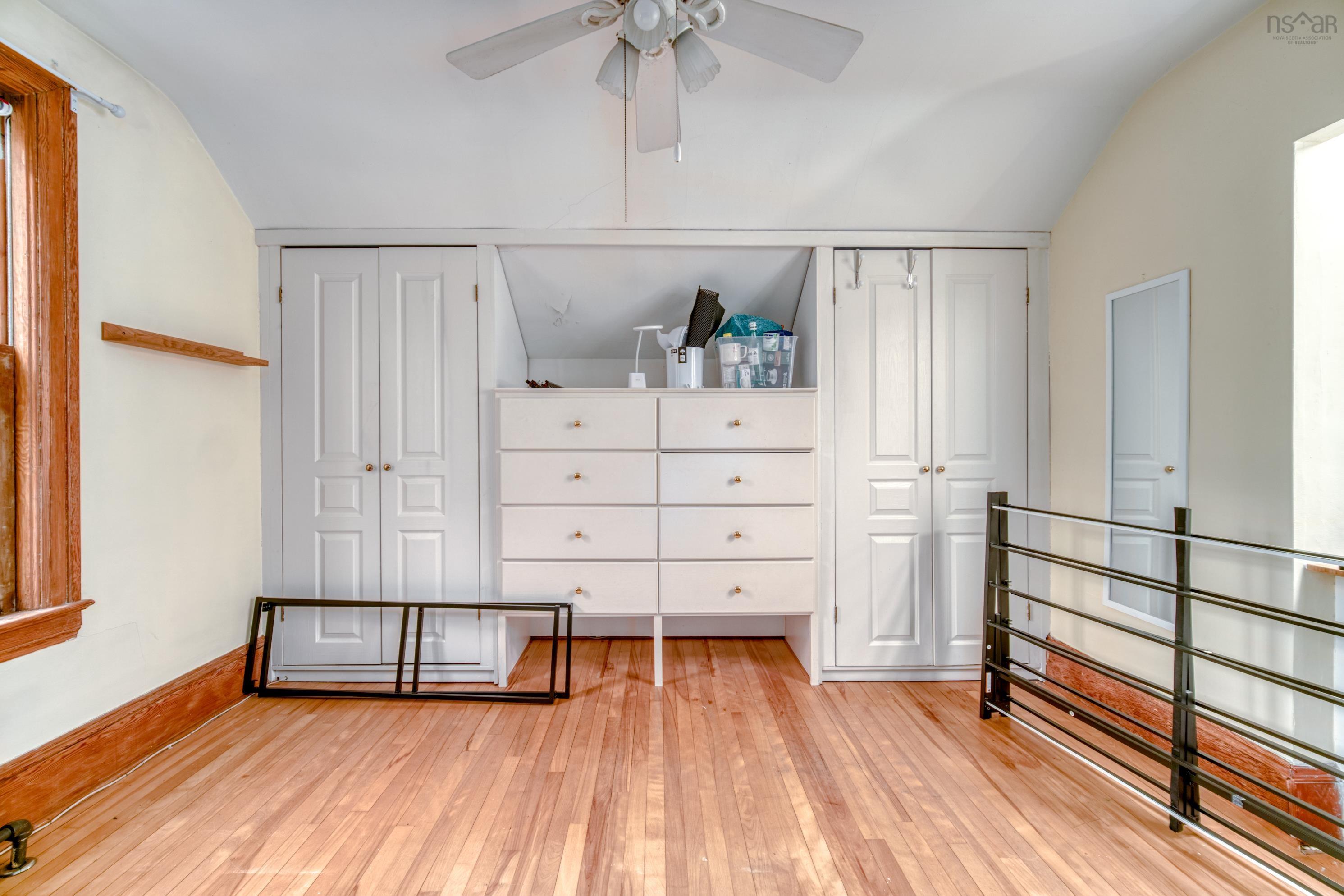 $879,000.00: 2078 Oxford Street, Halifax Regional Municipality