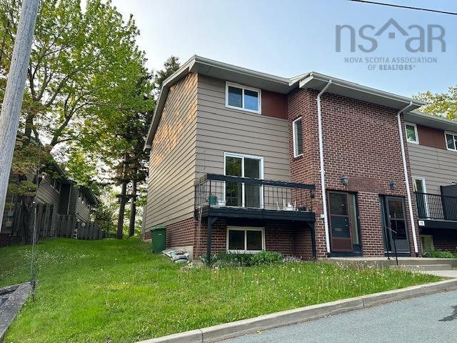 $349,900.00: 10 Stoneybrook Court, Clayton Park
