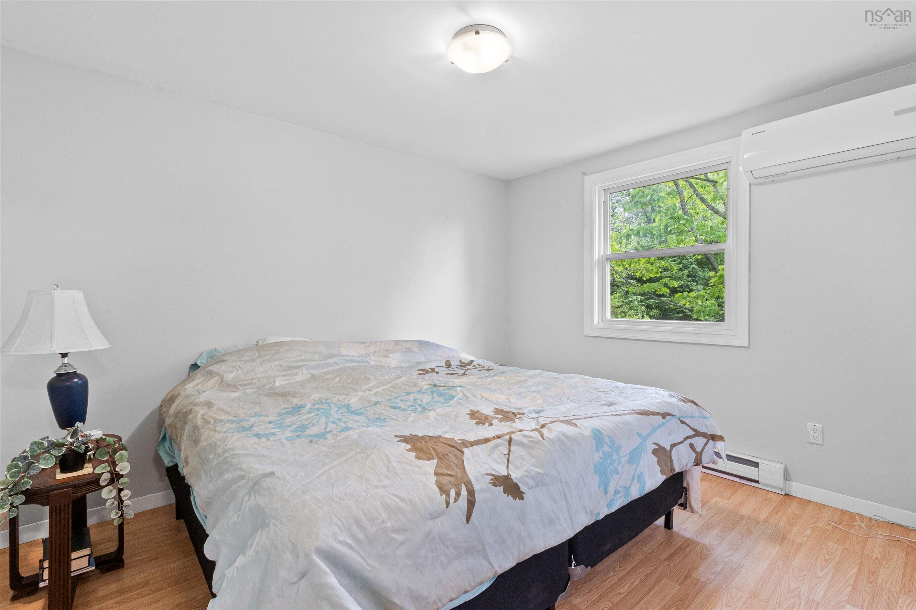 $279,900.00: 5640 Highway 1, Cambridge