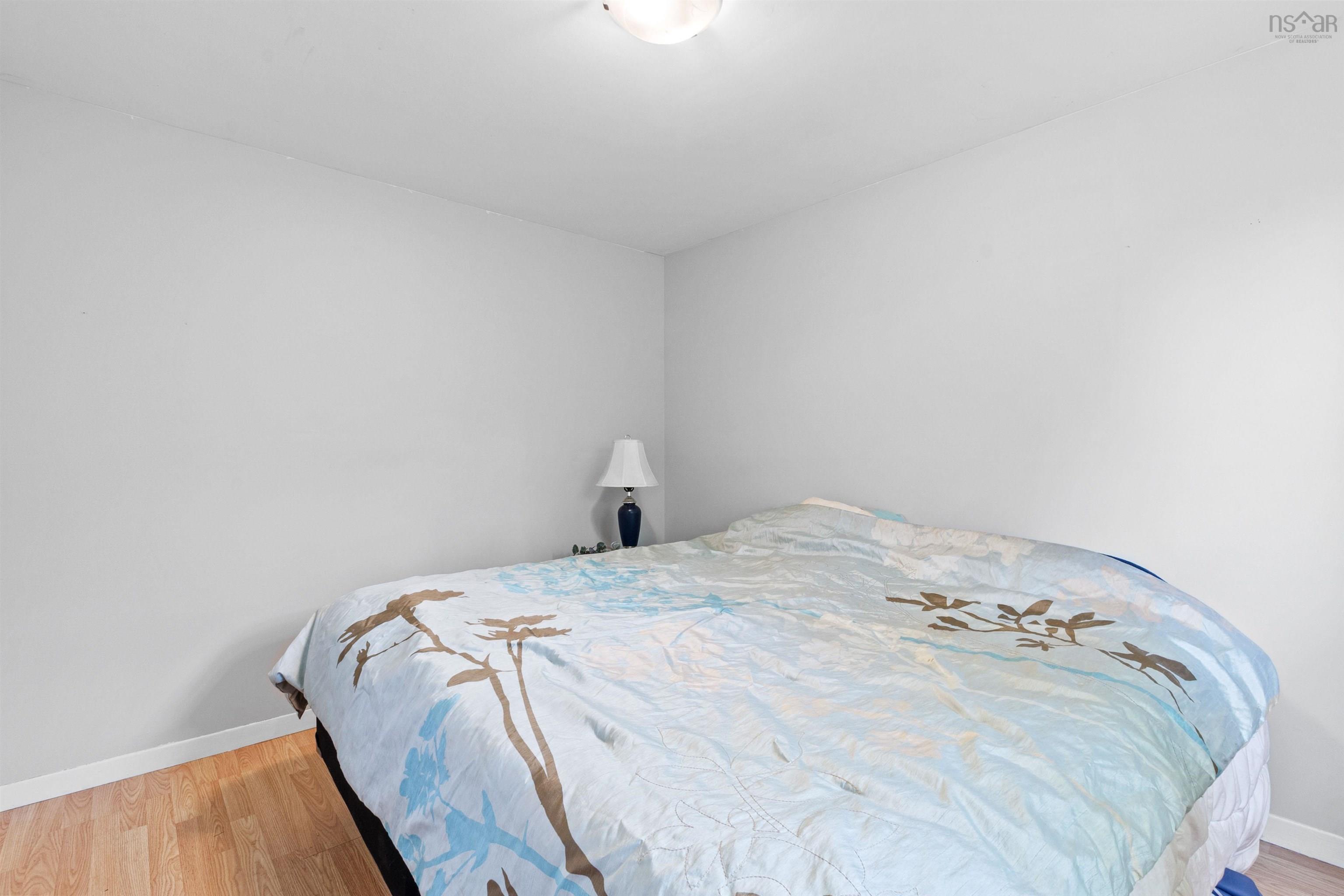 $279,900.00: 5640 Highway 1, Cambridge