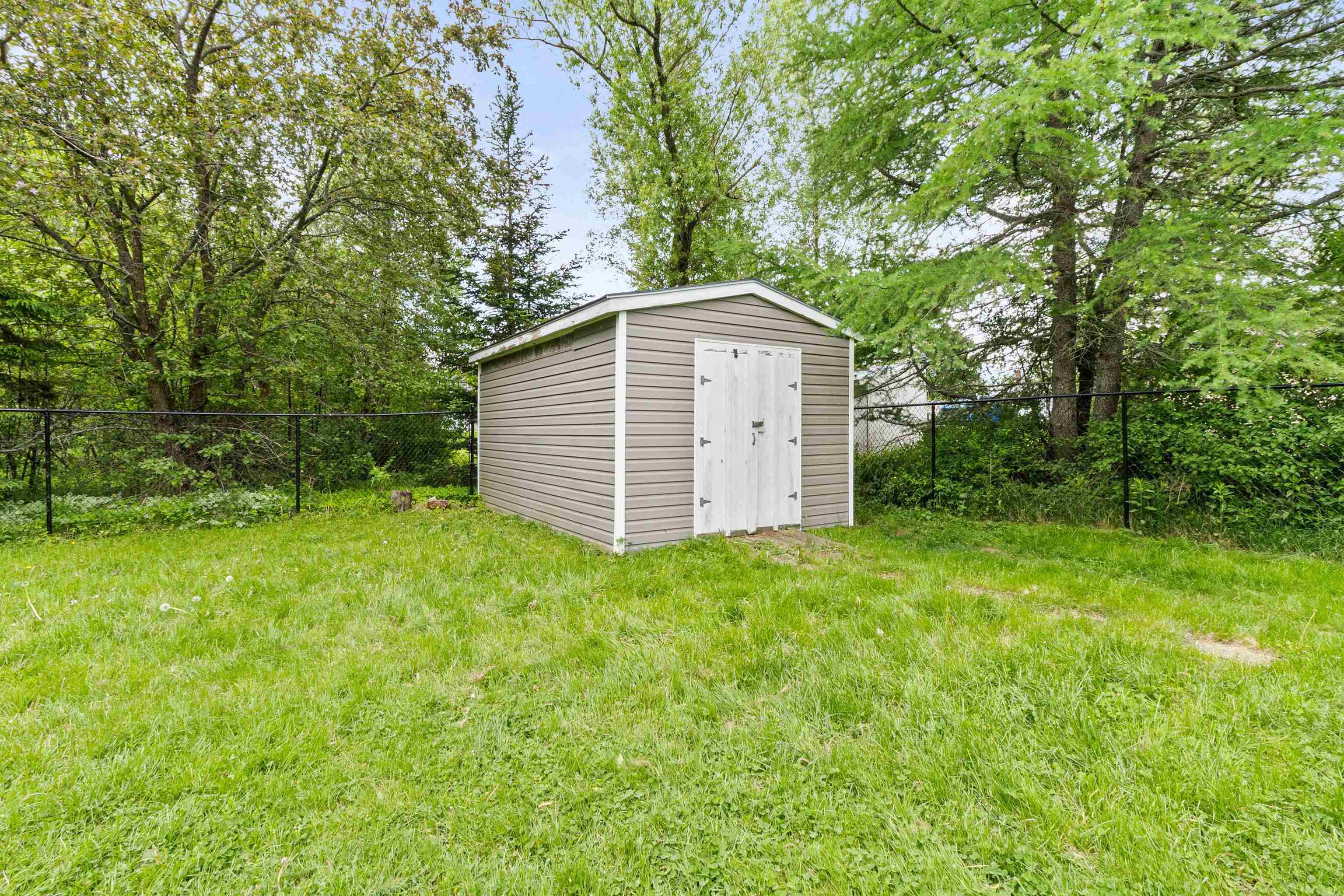 $279,900.00: 5640 Highway 1, Cambridge