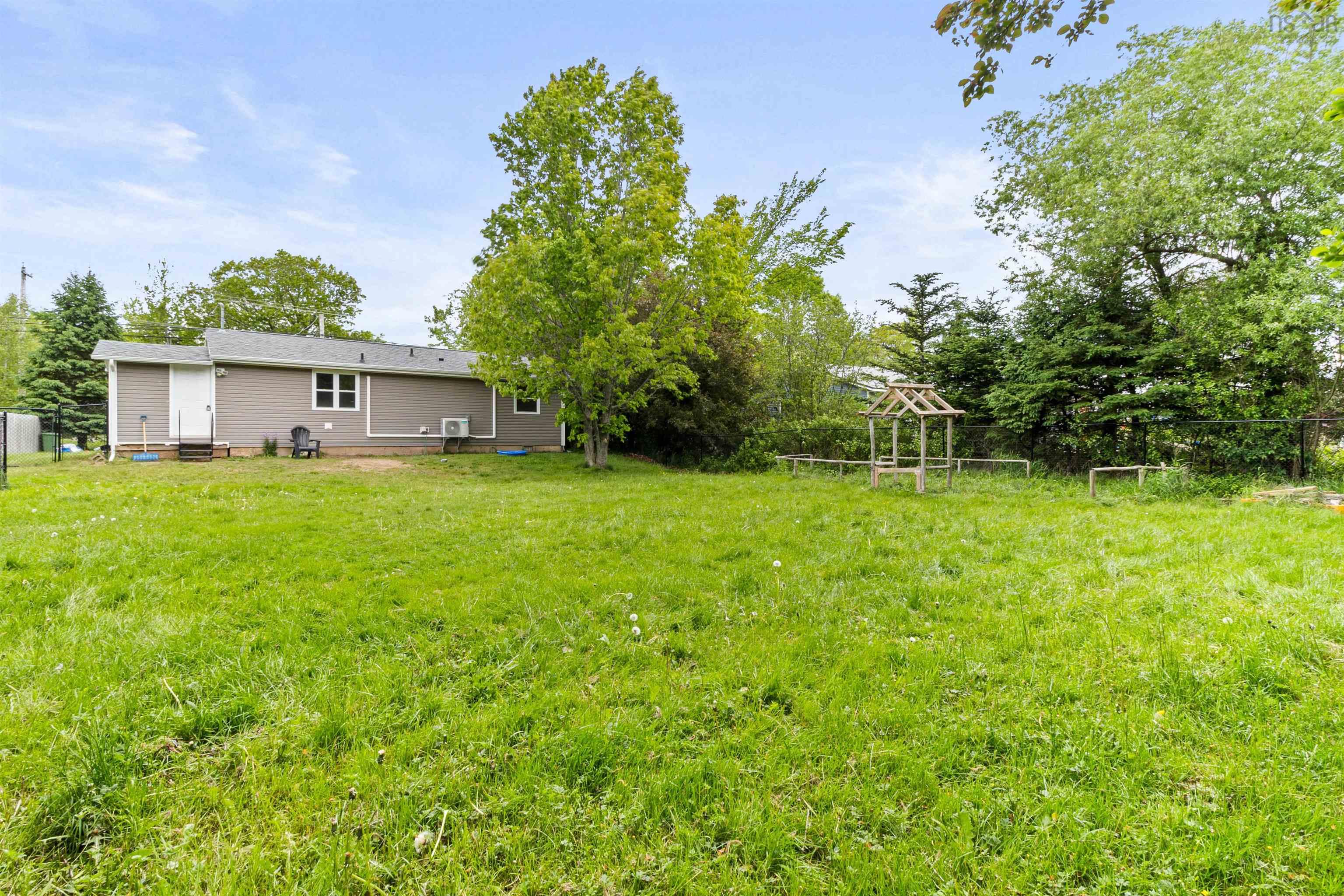 $279,900.00: 5640 Highway 1, Cambridge