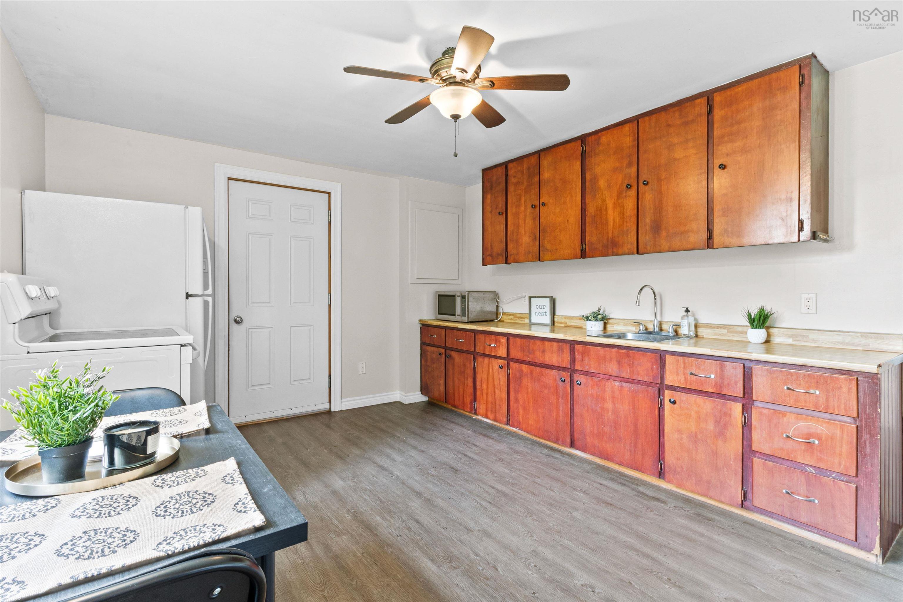 $279,900.00: 5640 Highway 1, Cambridge